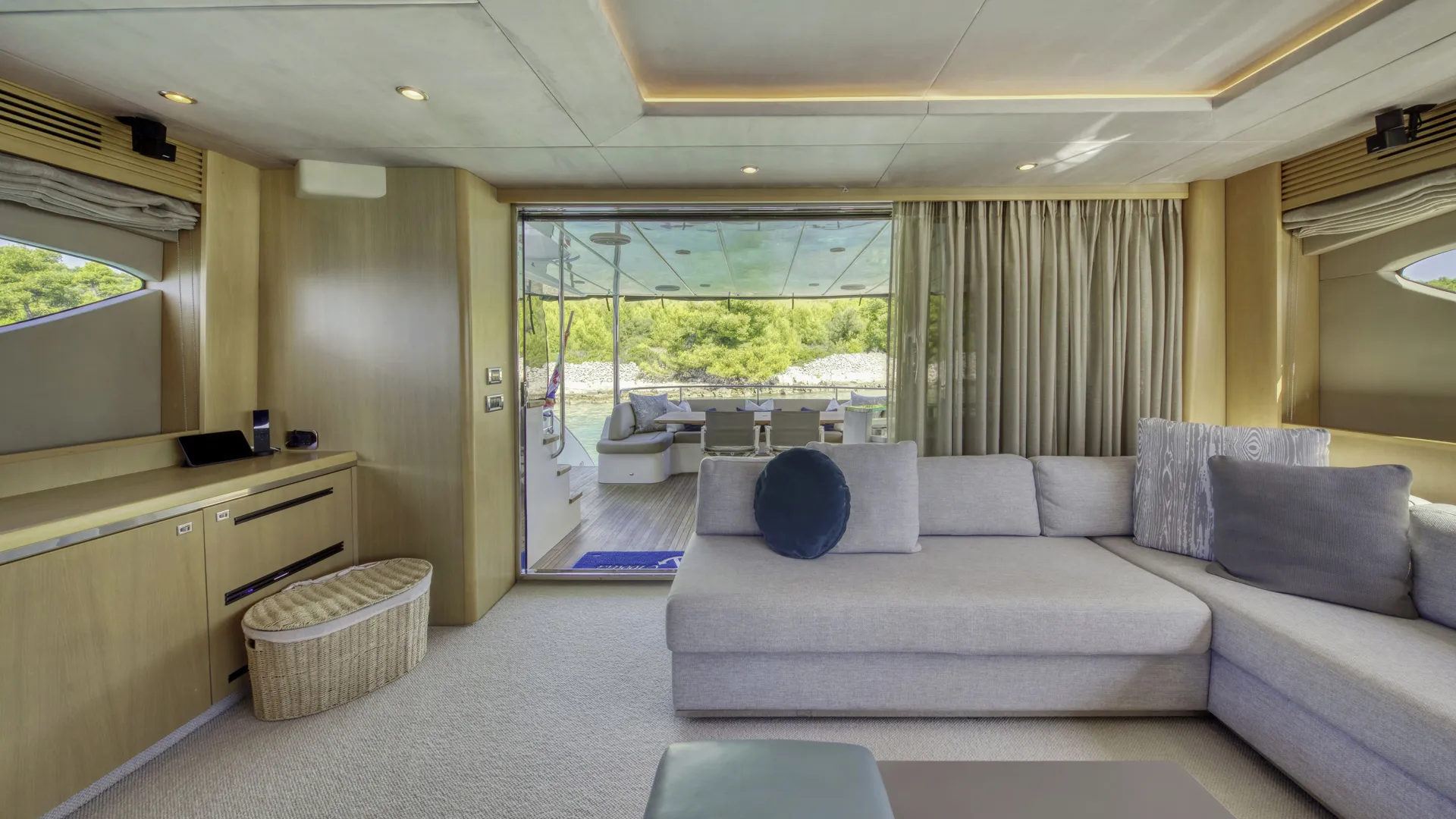 Princess 85 Insieme — yacht photo 4