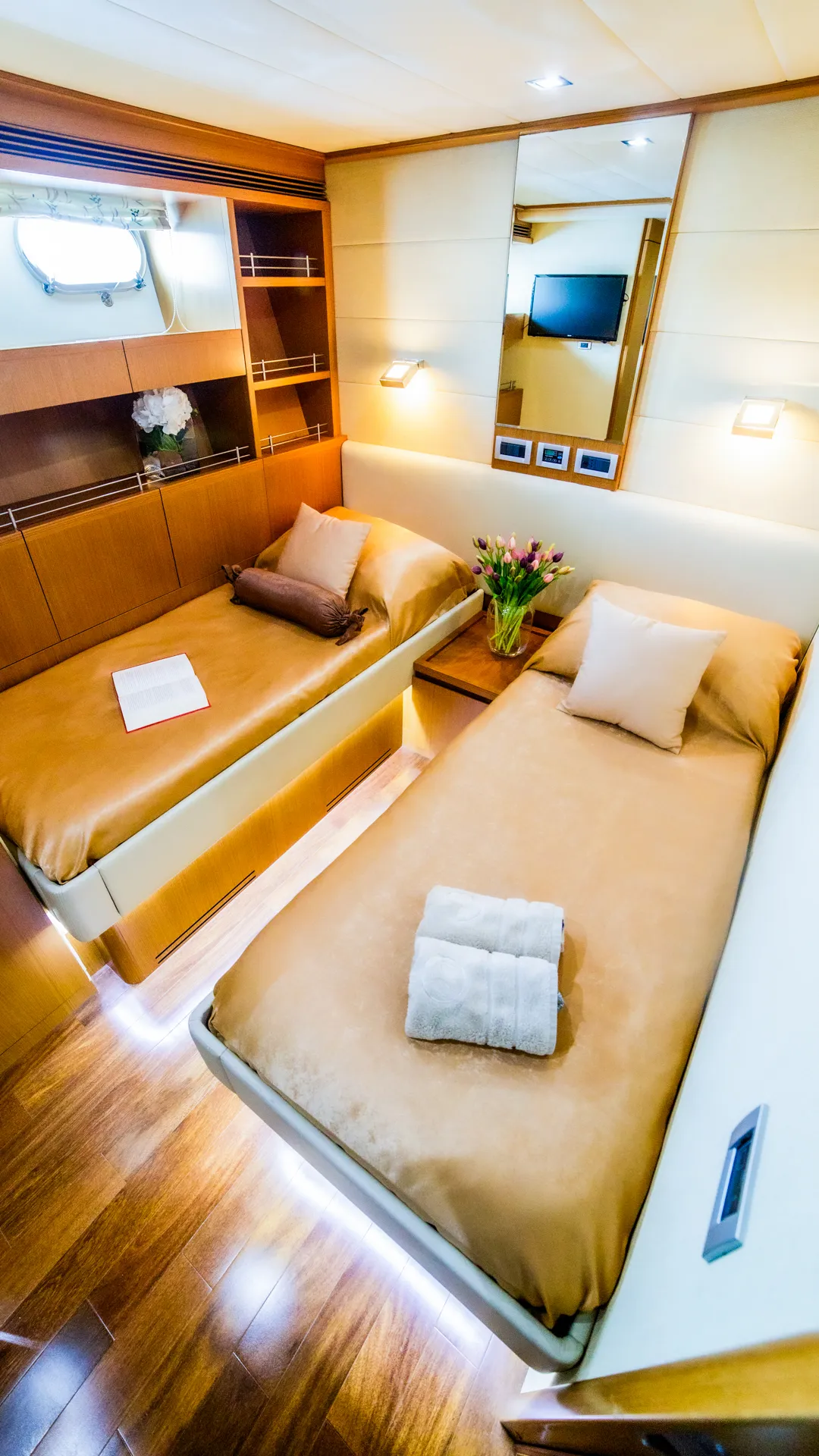 Ferretti 780 Orlando L — yacht photo 11