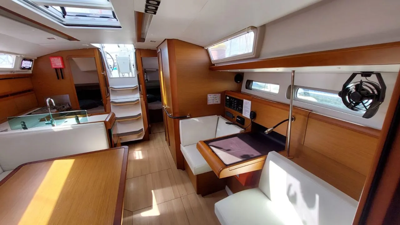Sun Odyssey 419 Para Elli — foto dello yacht n. 3