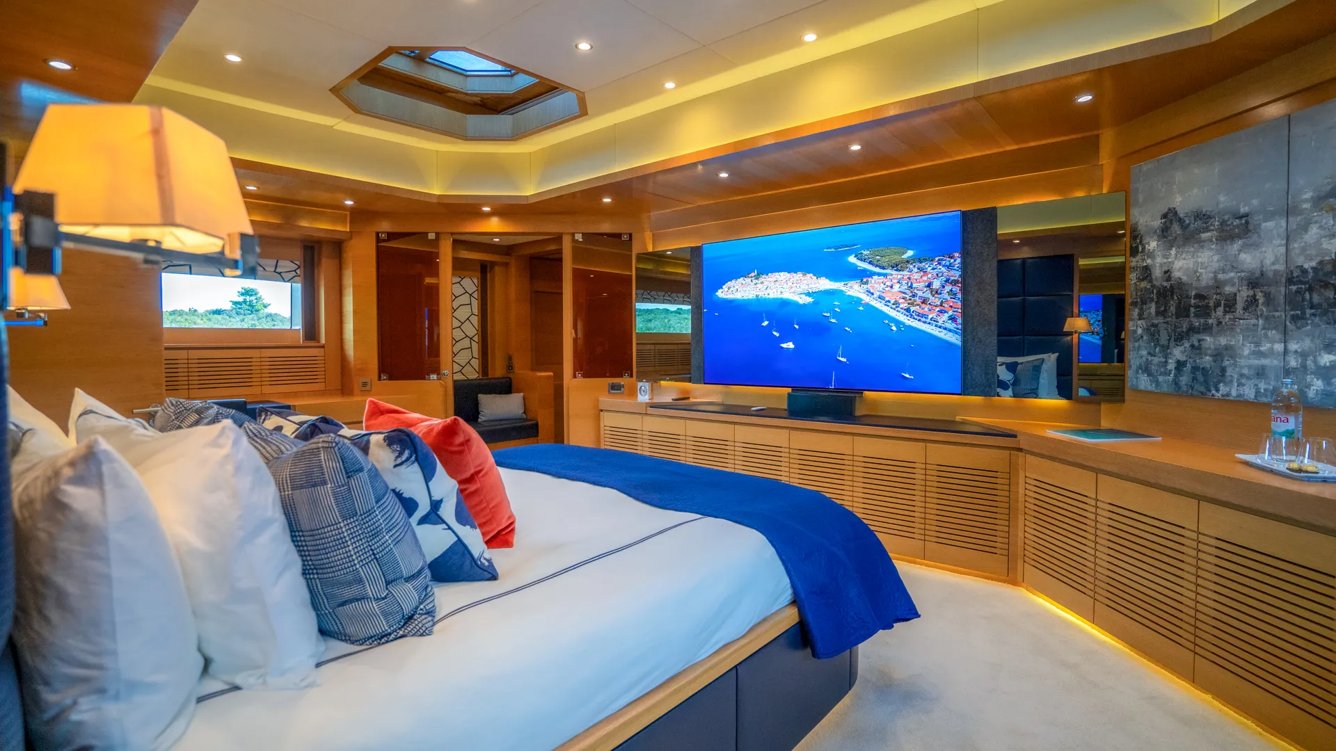Motoryacht Silent World — yacht photo 45