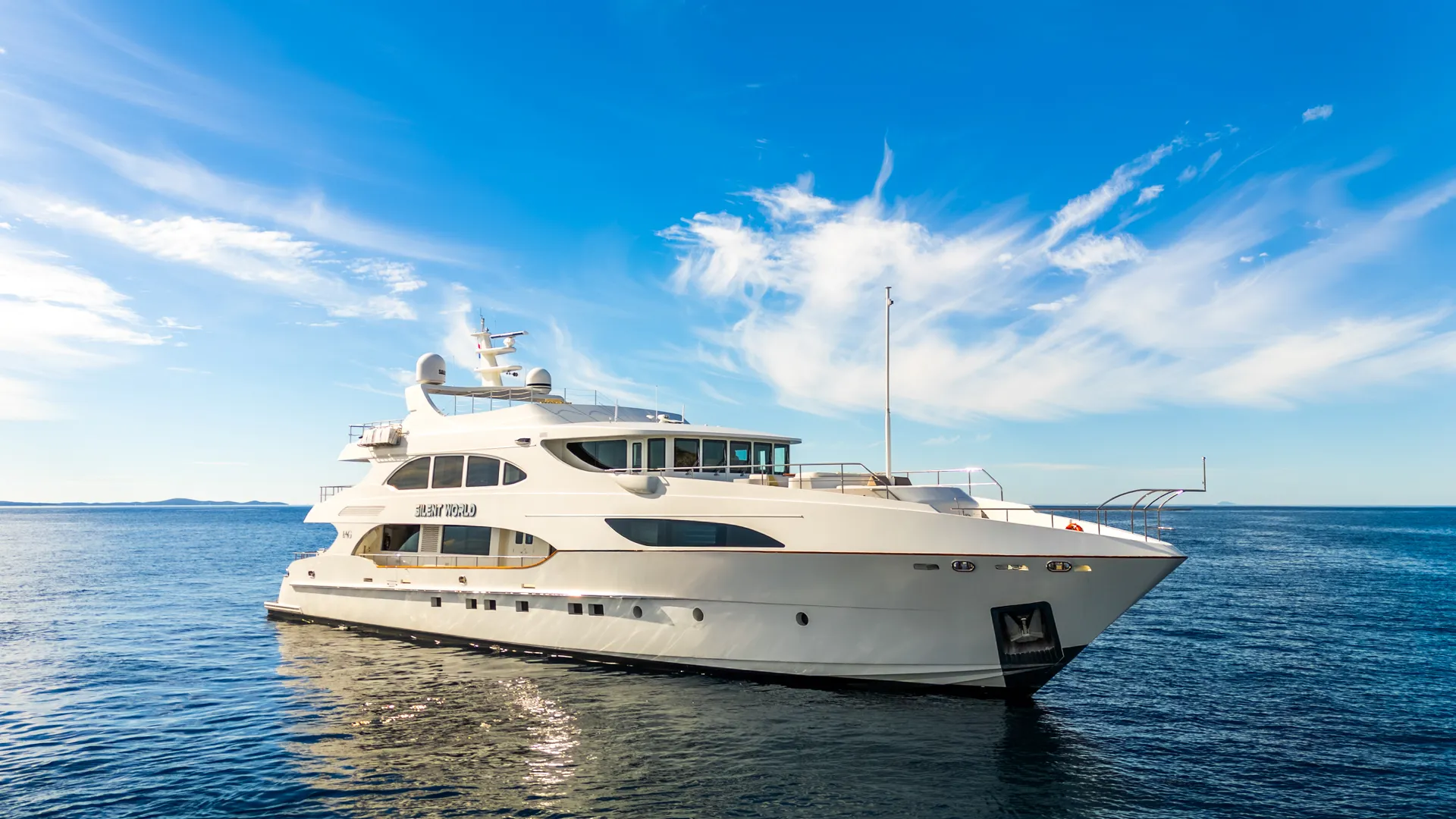 Motoryacht Silent World — yacht photo 18