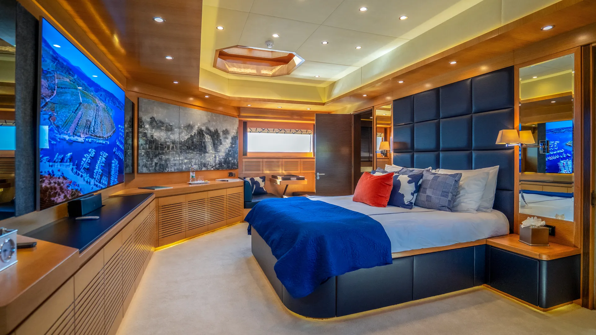 Motoryacht Silent World — yacht photo 34
