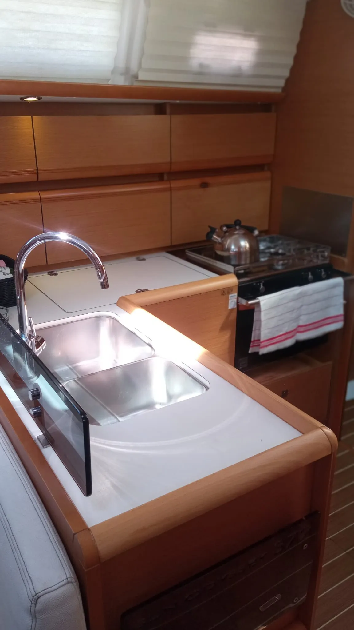 Sun Odyssey 379 Talelli — снимка на яхтата 4