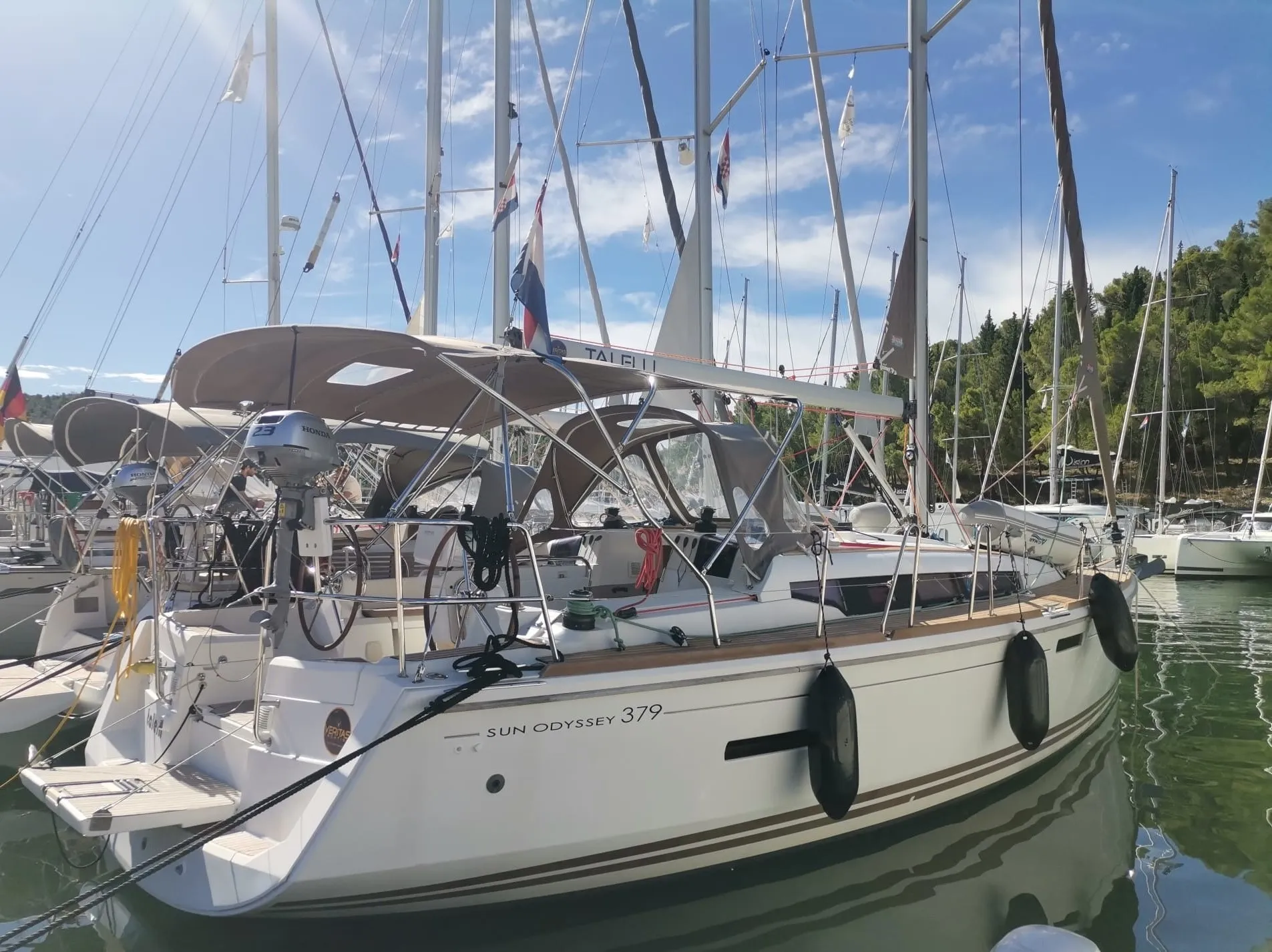 Sun Odyssey 379 Talelli — снимка на яхтата 5