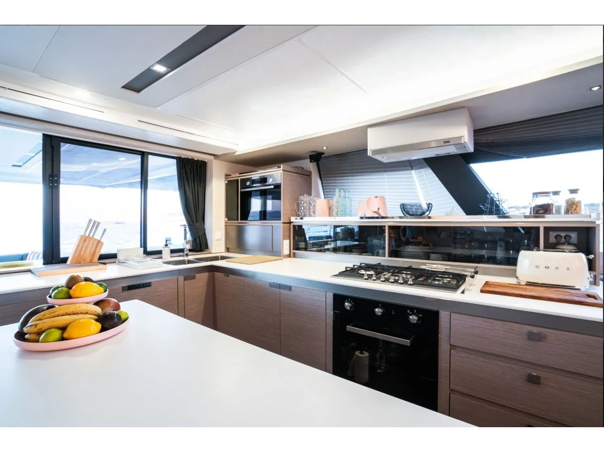 Samana 59 Isahe — yacht photo 2