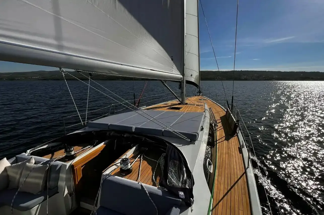 D&D Kufner 57 MARE VITAE — yacht photo 11
