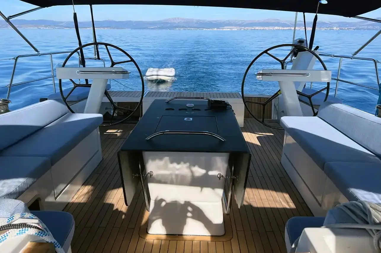 D&D Kufner 57 MARE VITAE — yacht photo 14