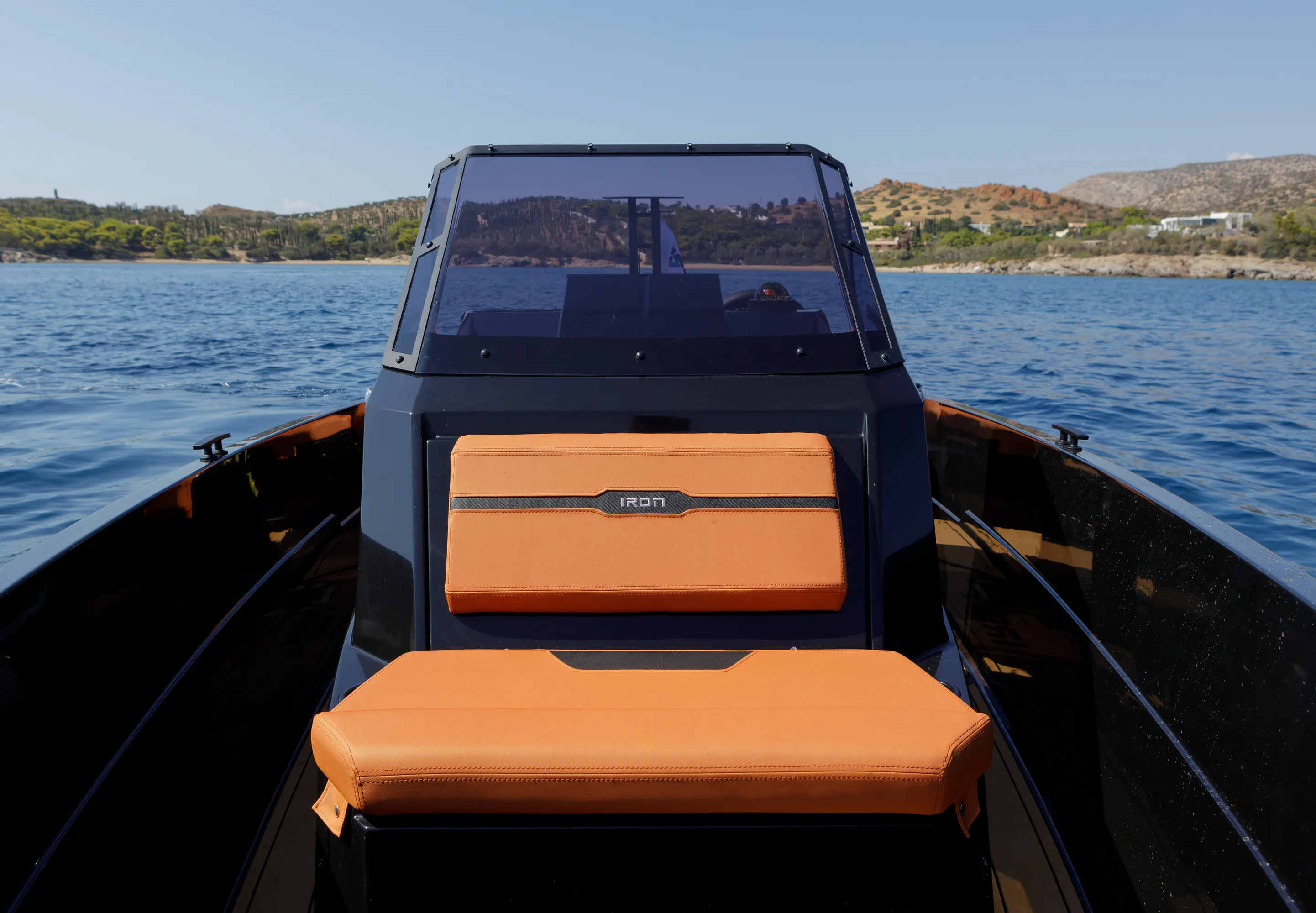 Motorboat Iron Bond — yacht photo 32