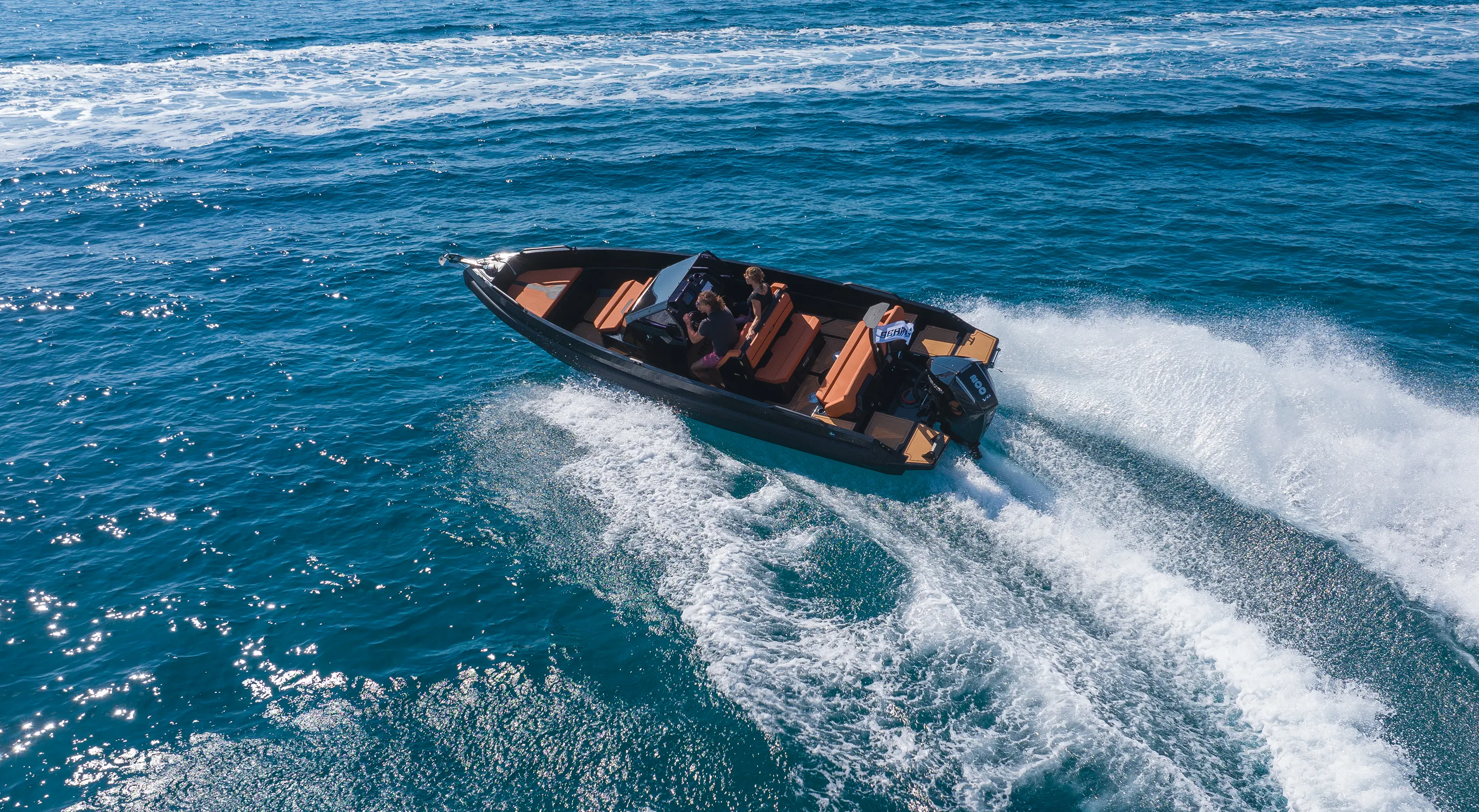 Motorboat Iron Bond — yacht photo 11