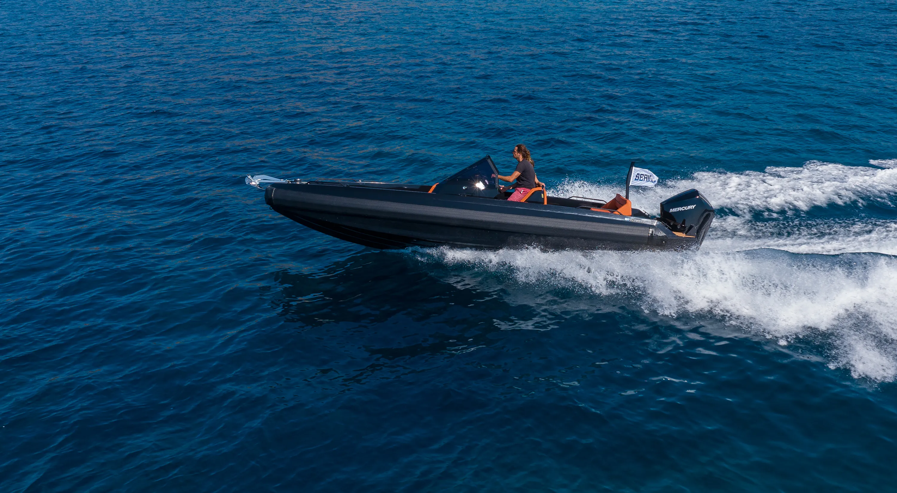 Motorboat Iron Bond — yacht photo 30