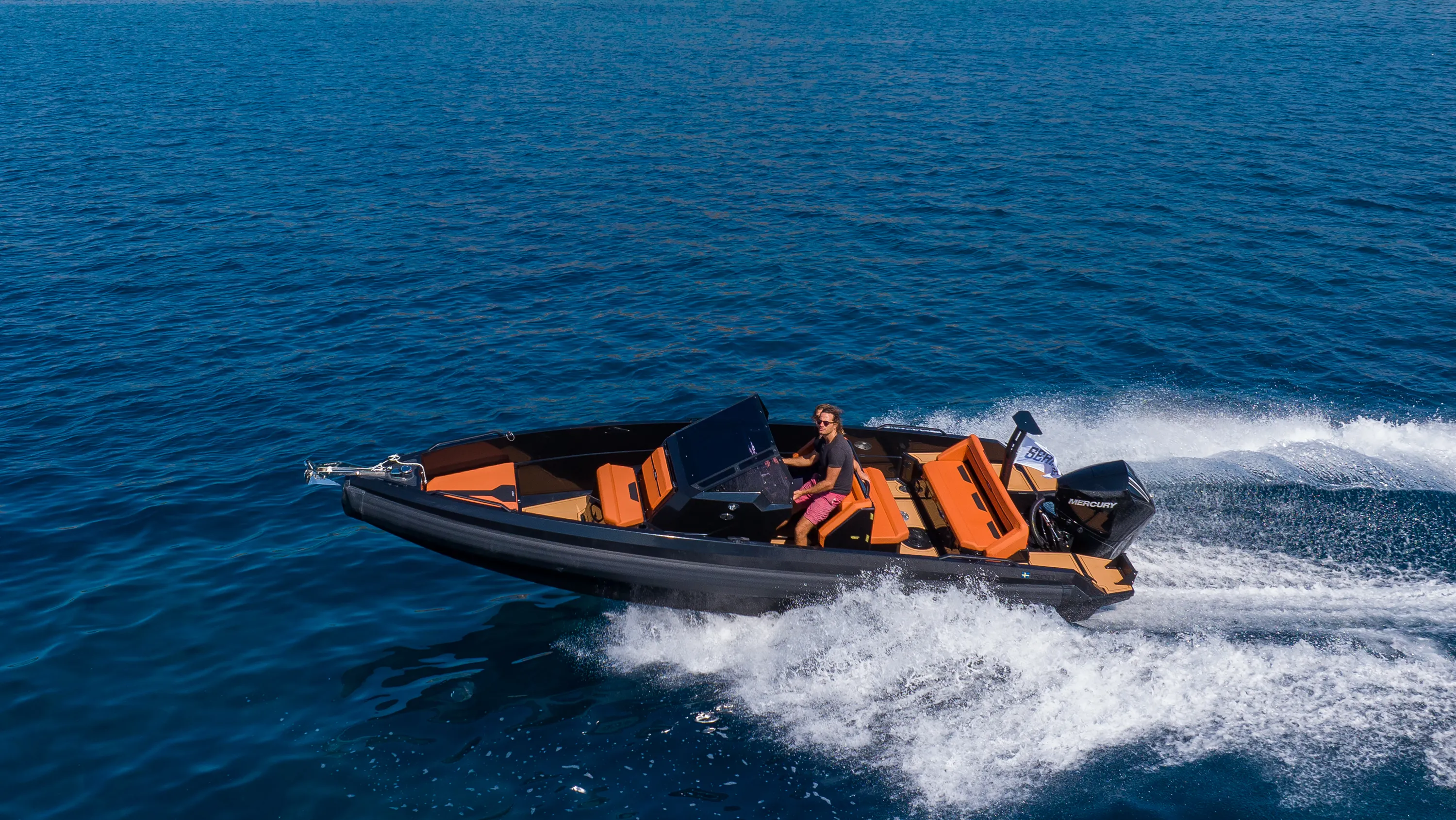 Motorboat Iron Bond — yacht photo 19