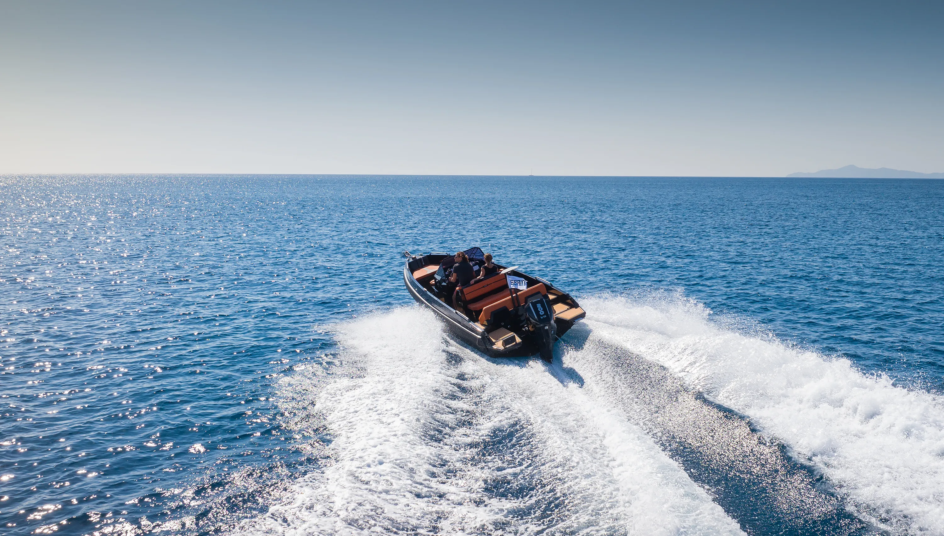 Motorboat Iron Bond — yacht photo 8