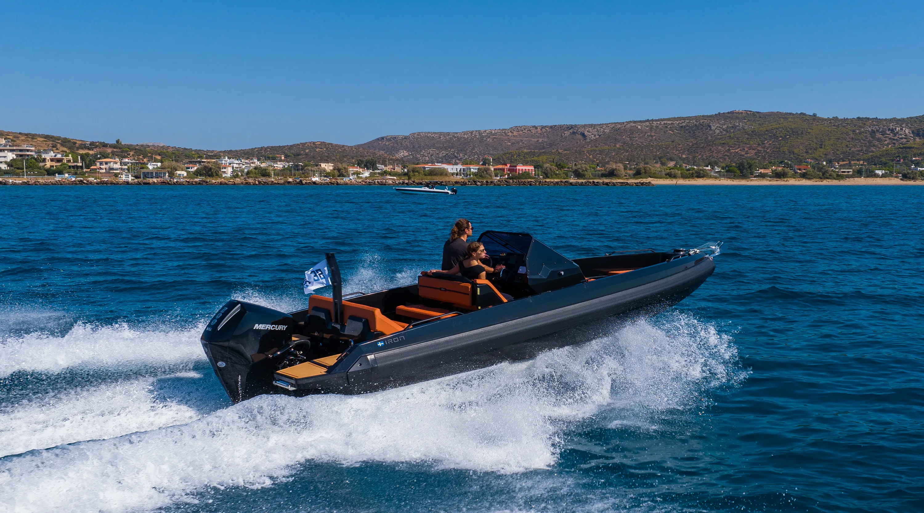 Motorboat Iron Bond — yacht photo 13
