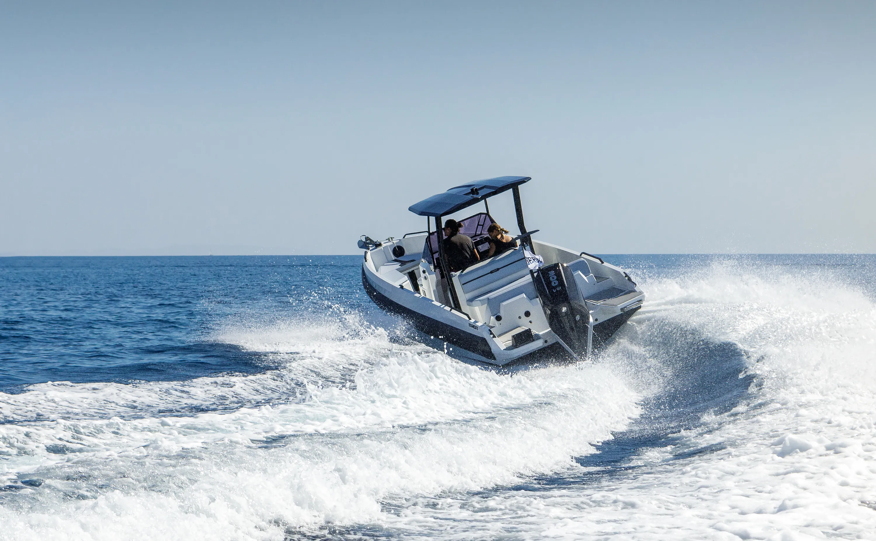 Motorboat Iron Hawke — yacht photo 24