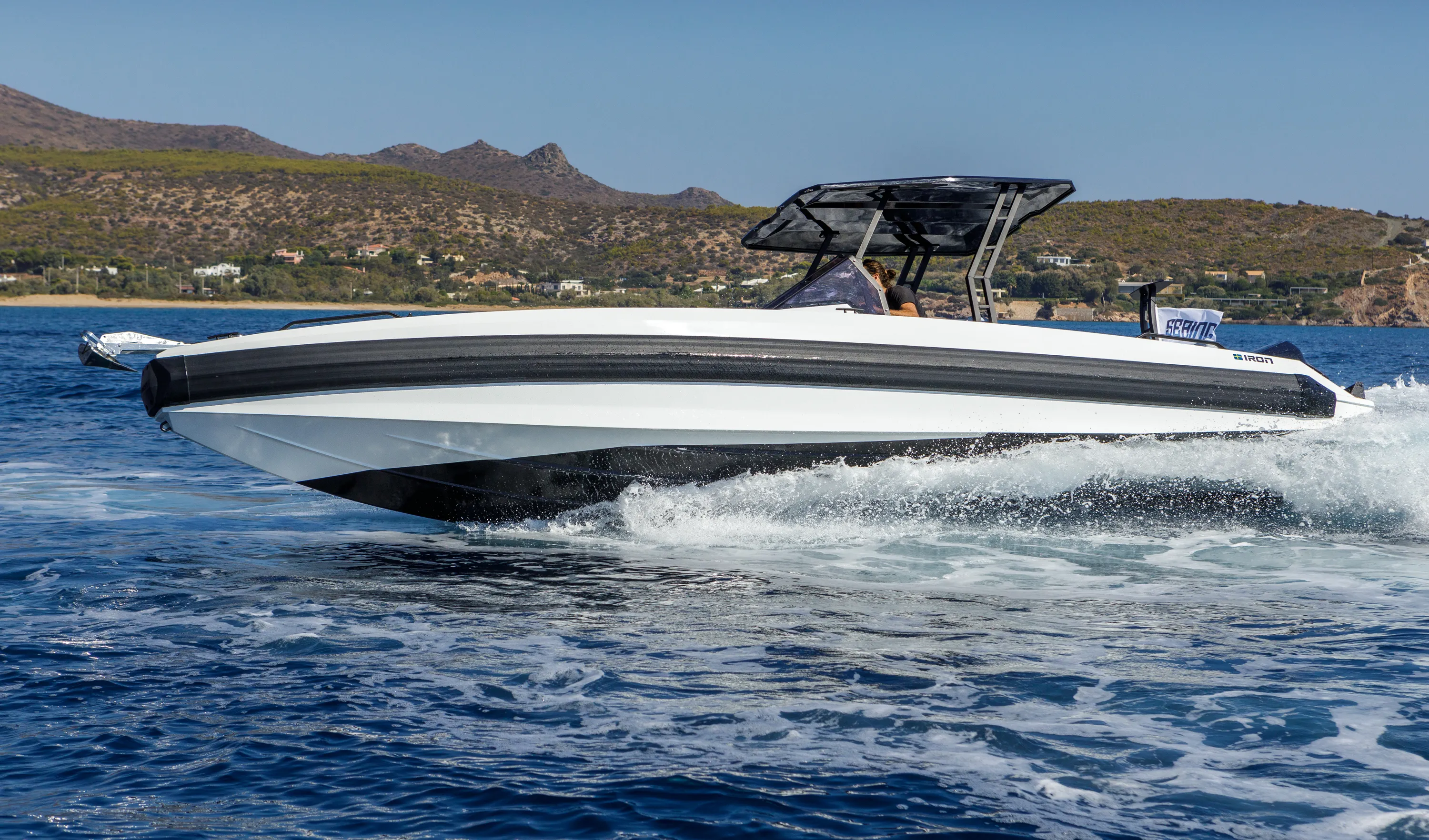Motorboat Iron Hawke — yacht photo 25