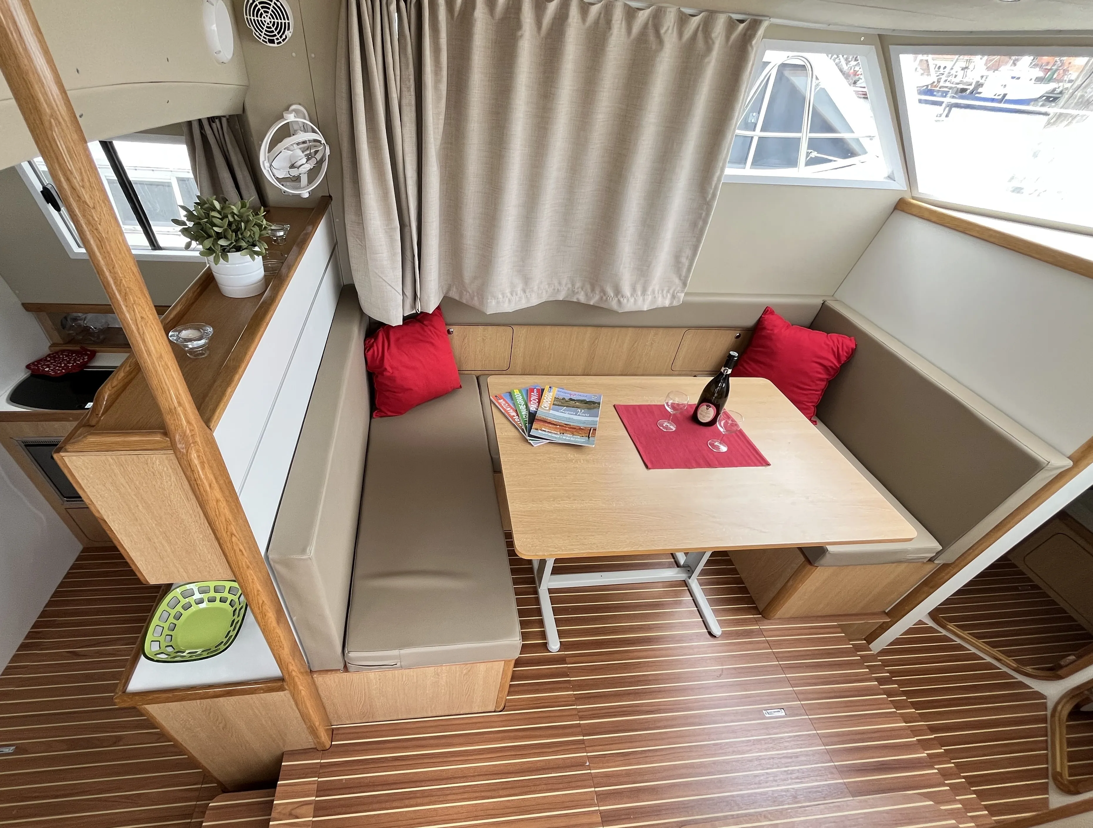 Houseboat Tip Top Plus — yacht photo 11