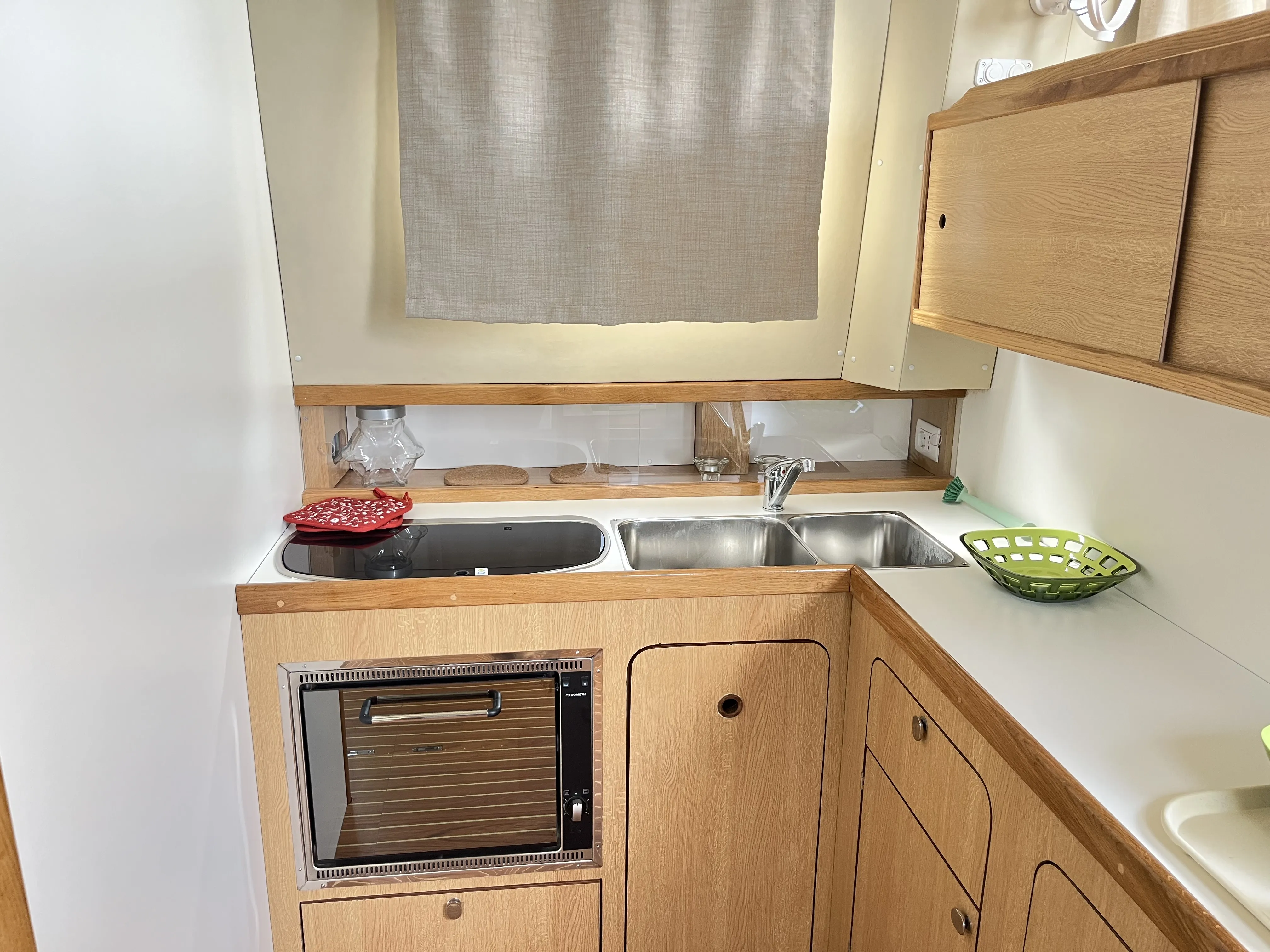Houseboat Tip Top Plus — yacht photo 6