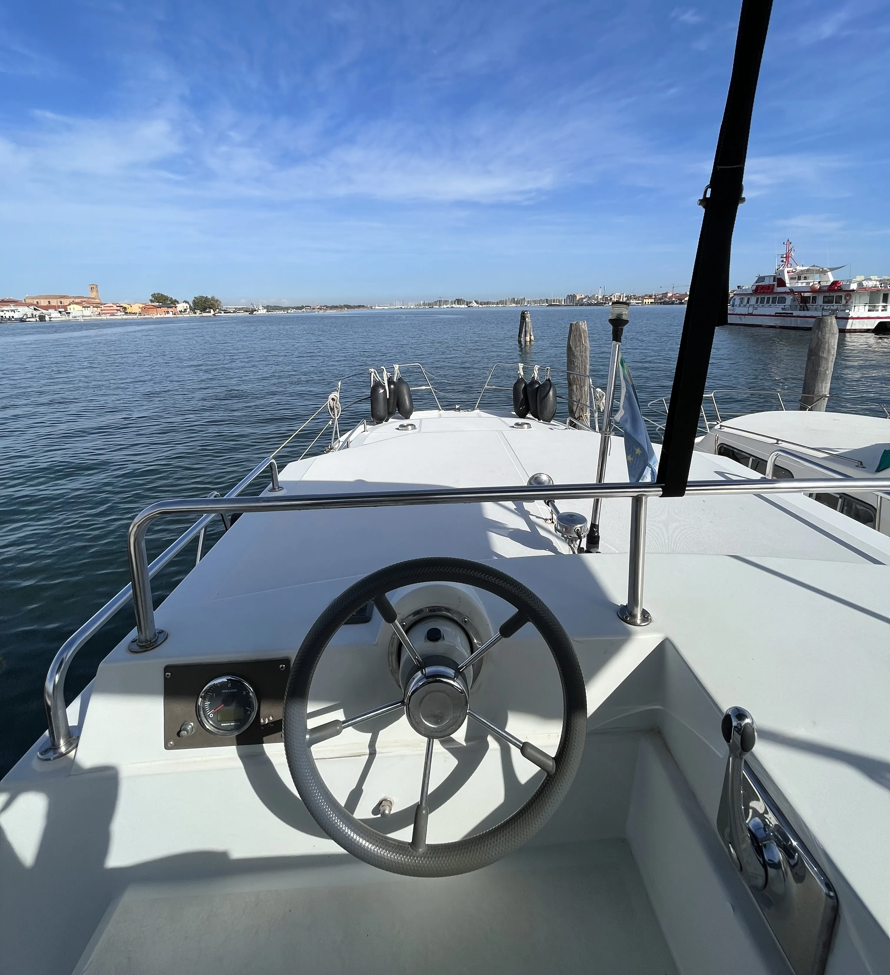 Houseboat NCF Twins — yacht photo 12