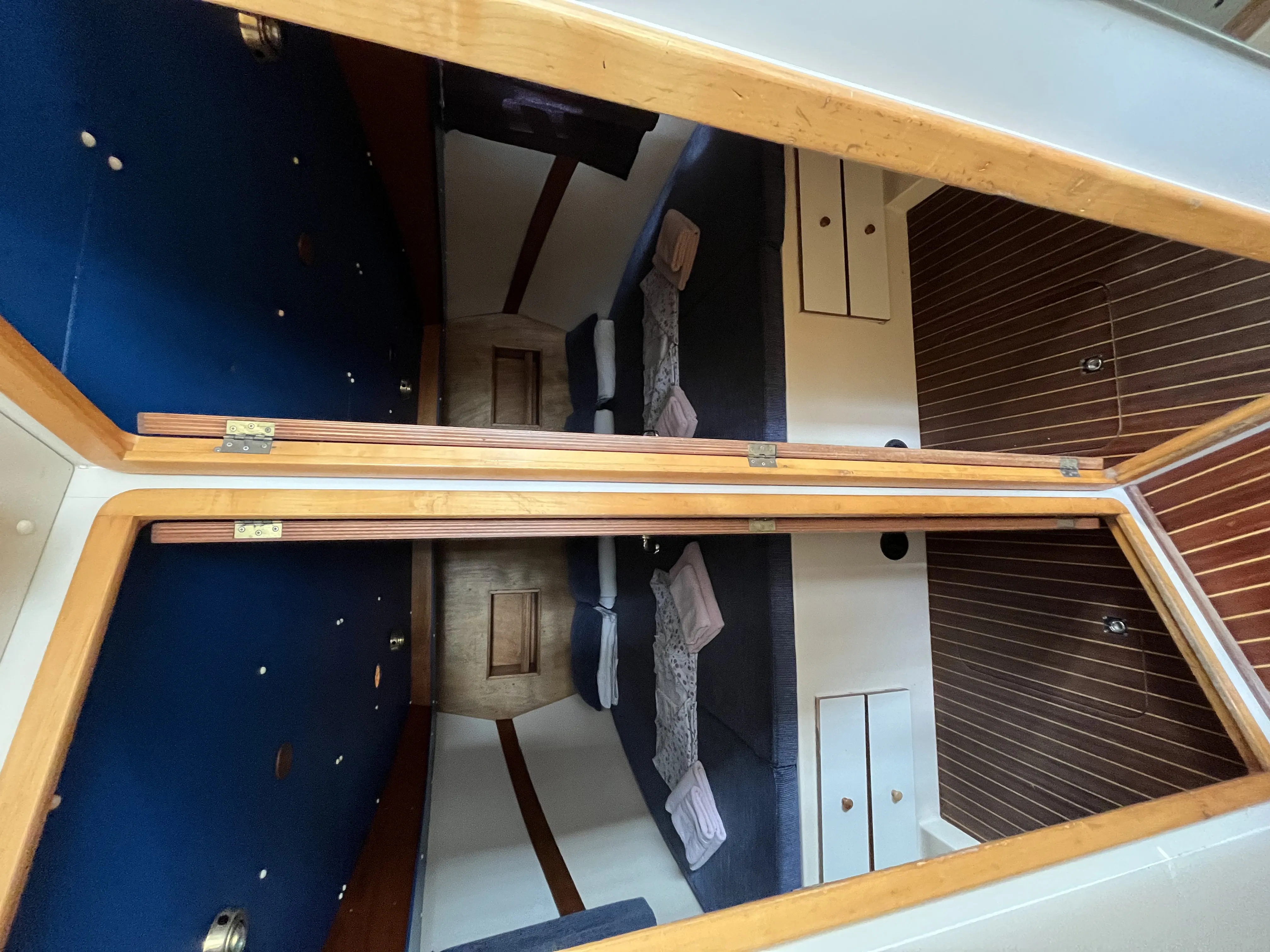 Houseboat NCF Twins — yacht photo 5