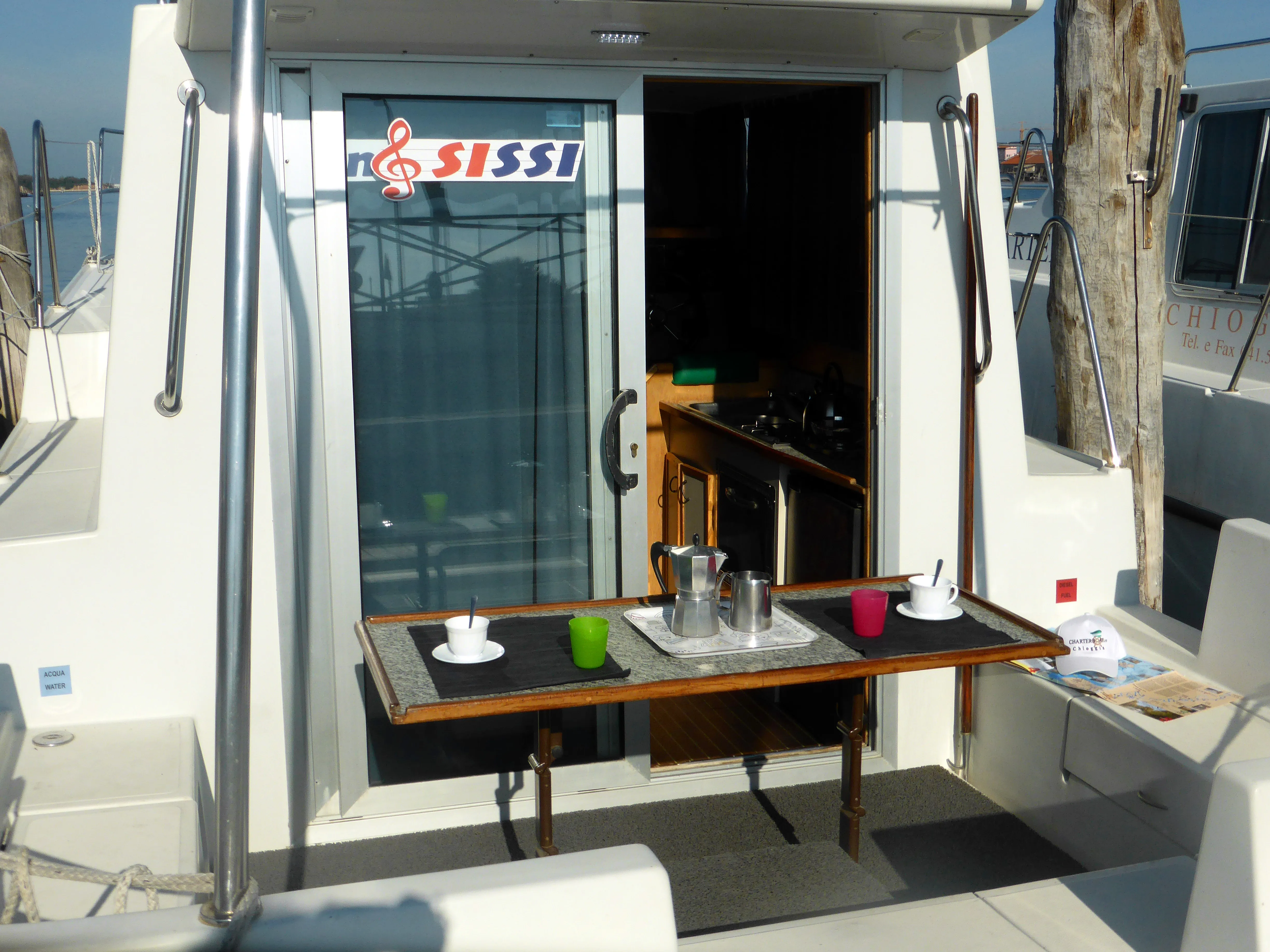 Houseboat NCF Suite — yacht photo 9