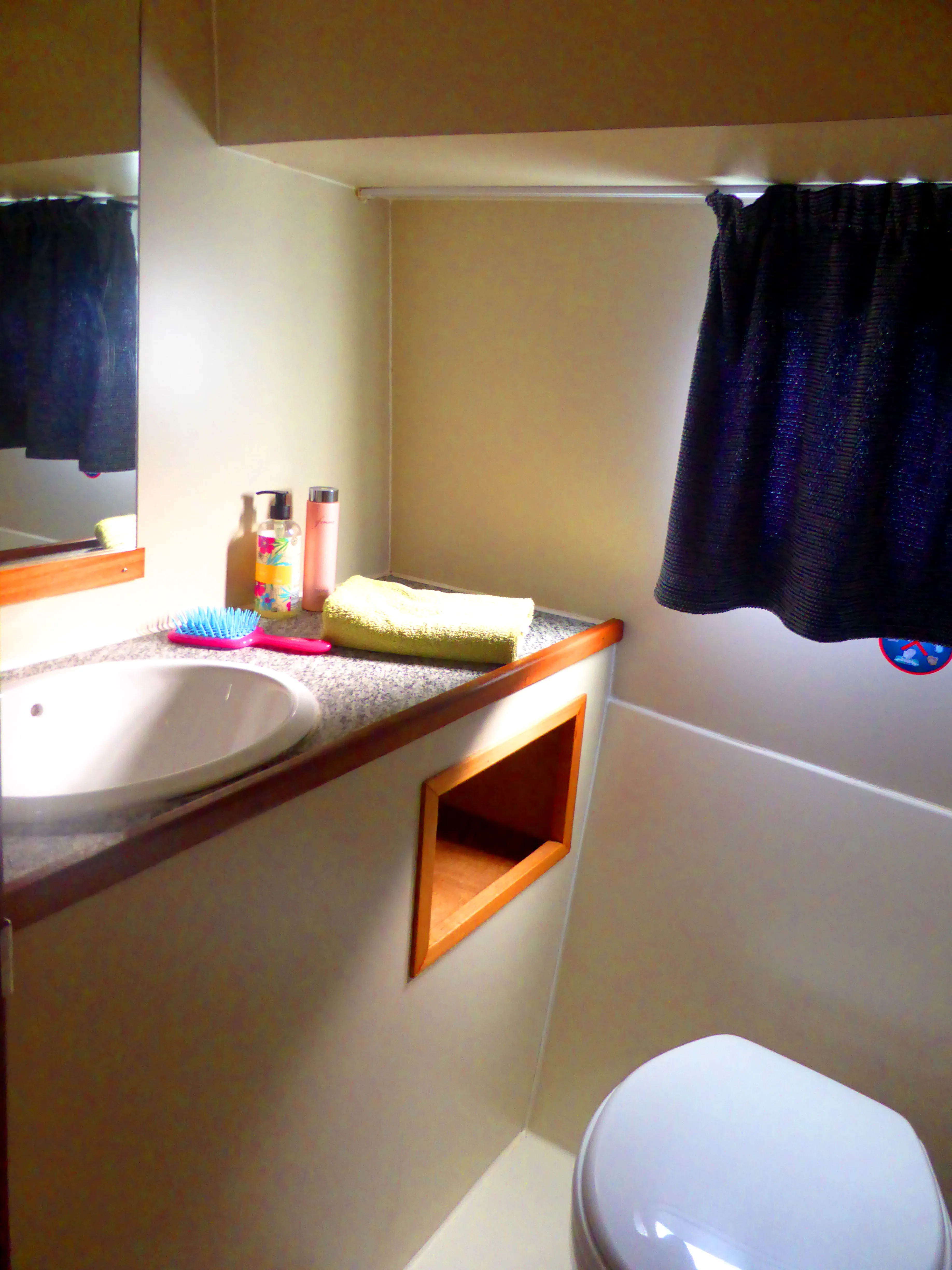 Houseboat NCF Suite — yacht photo 5