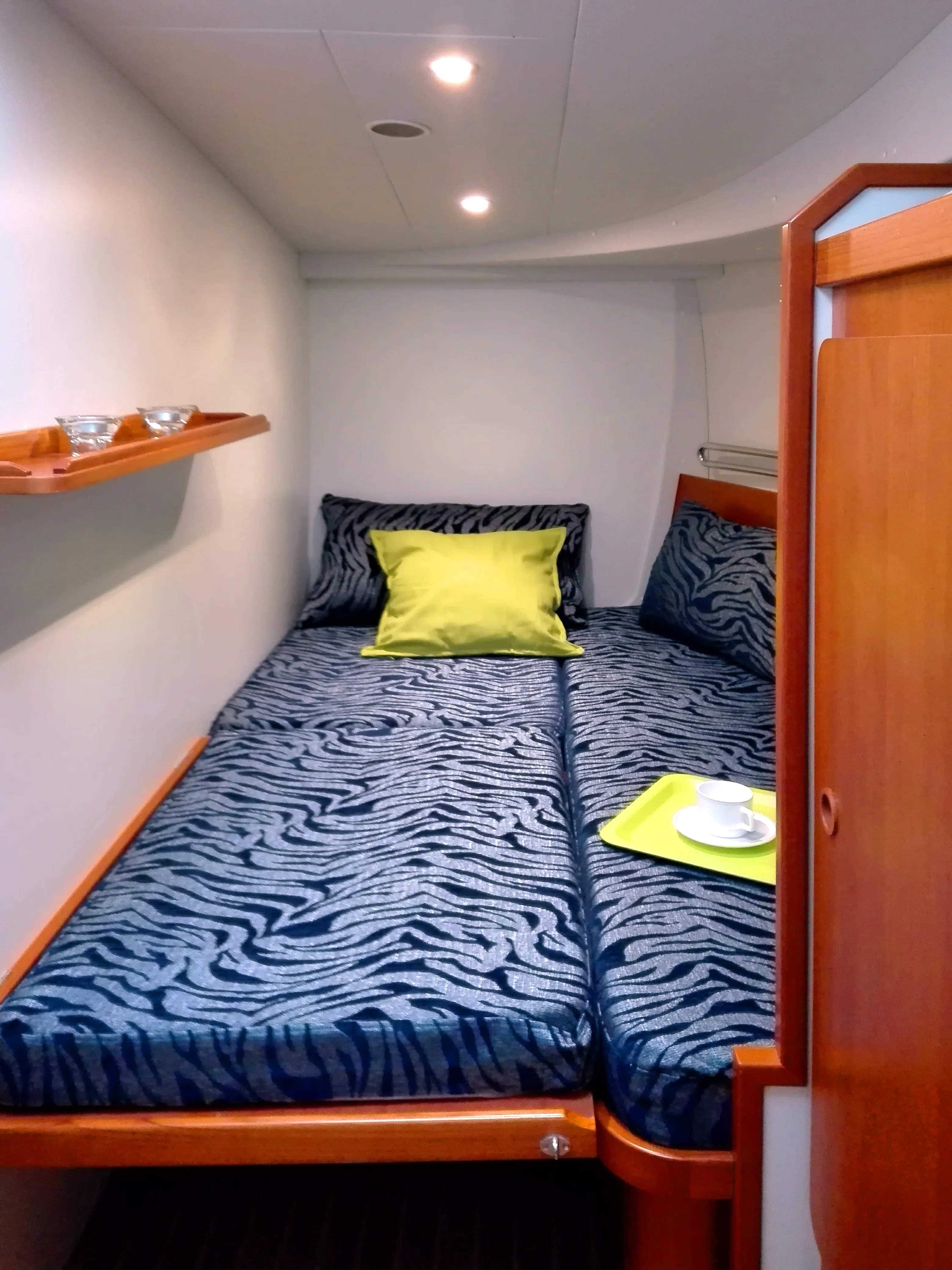 Houseboat Tip Top — yacht photo 14