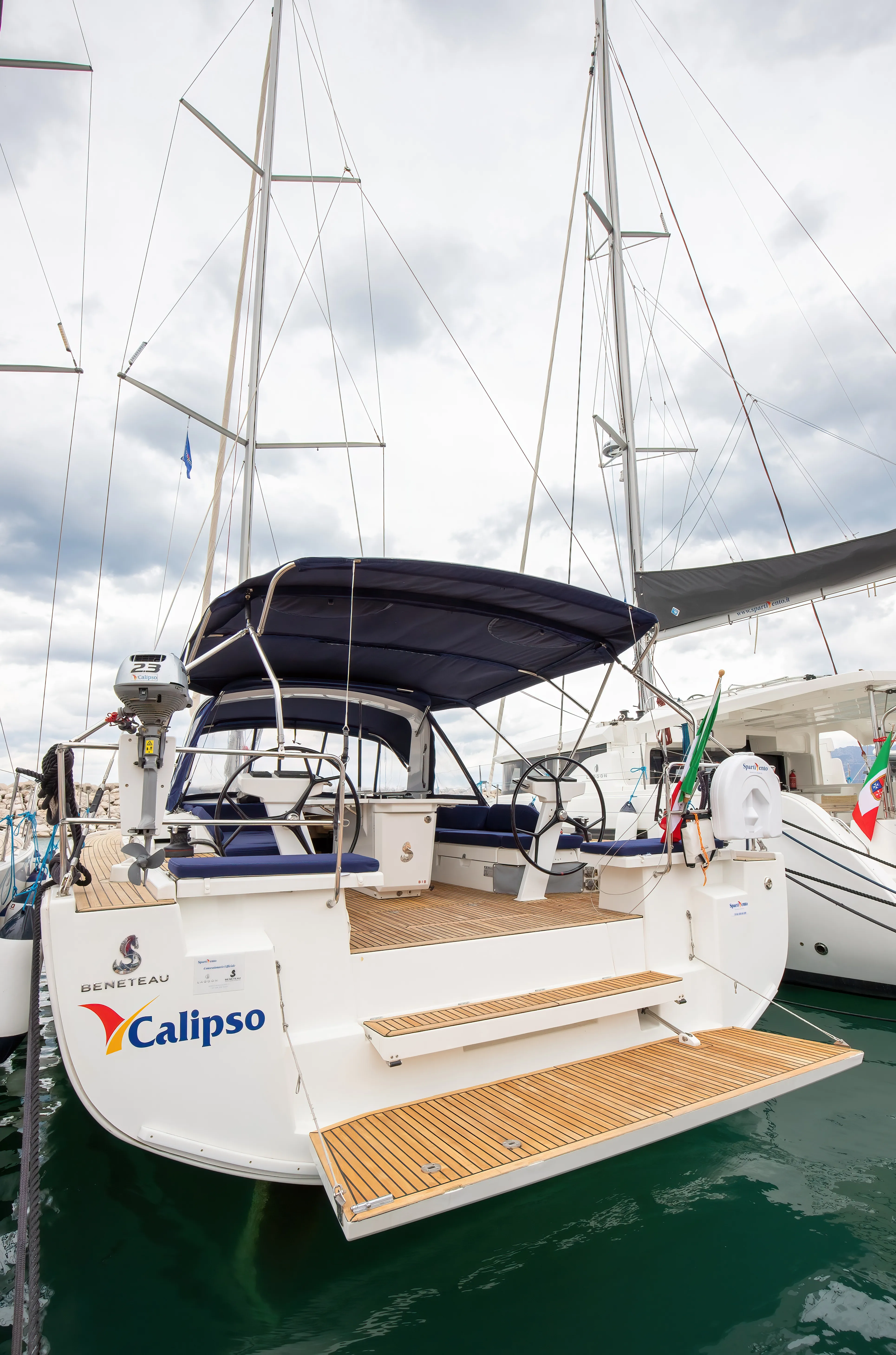 Oceanis 51.1 Calipso - Standard Line — yacht photo 2