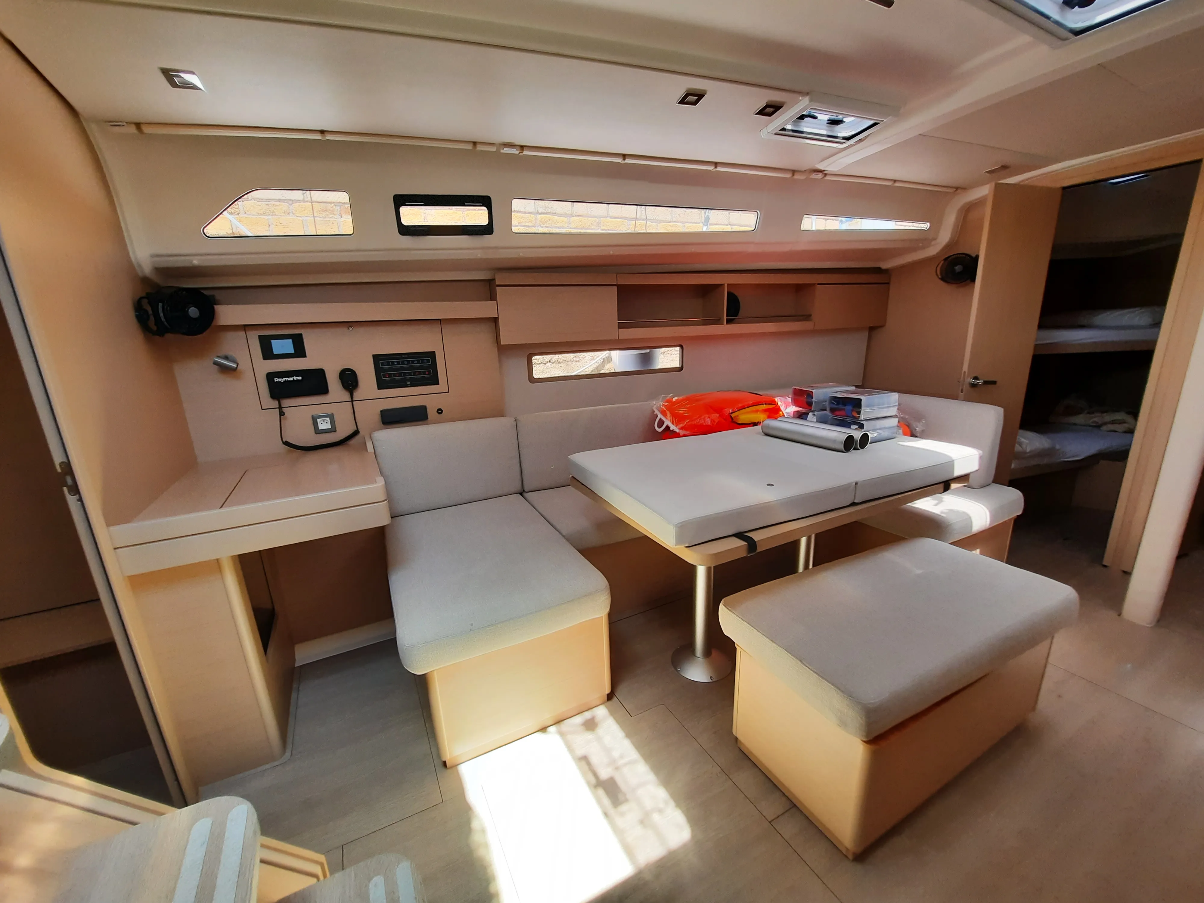 Oceanis 40.1 Senza Dubbi II — фотография яхты 5