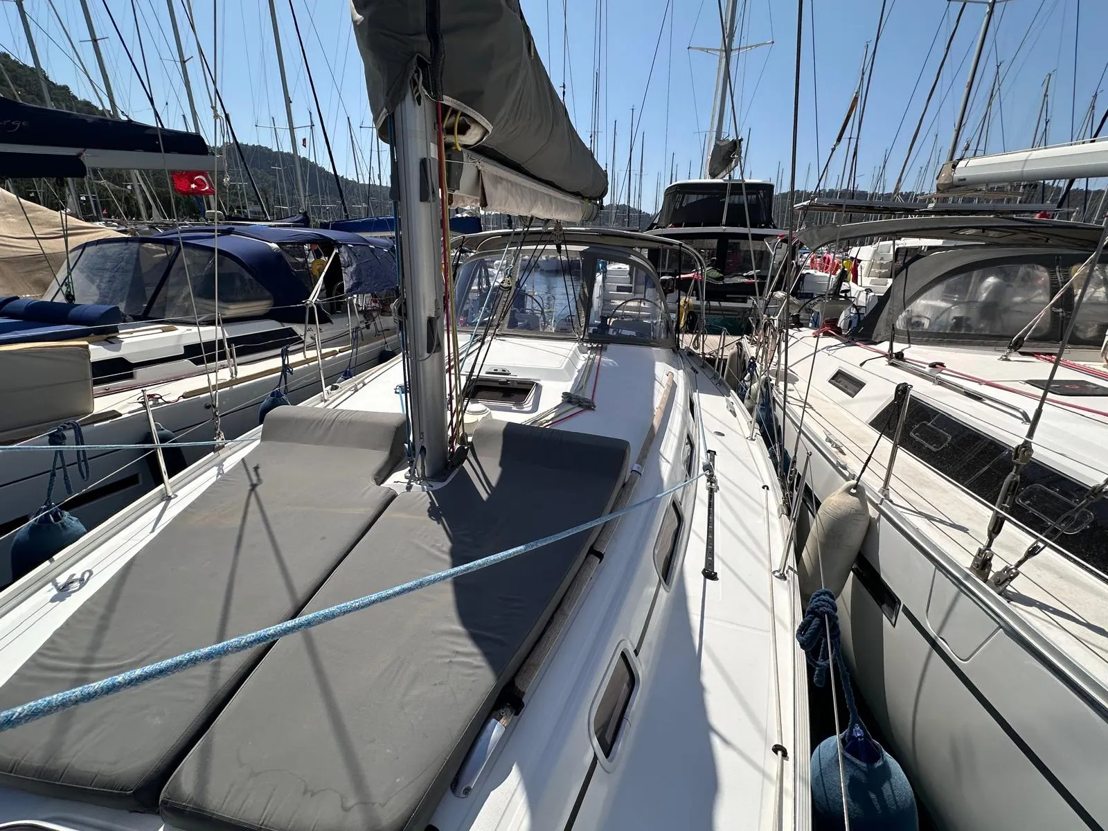 Cyclades 39.3 Miss Aleyna — фотография яхты 33