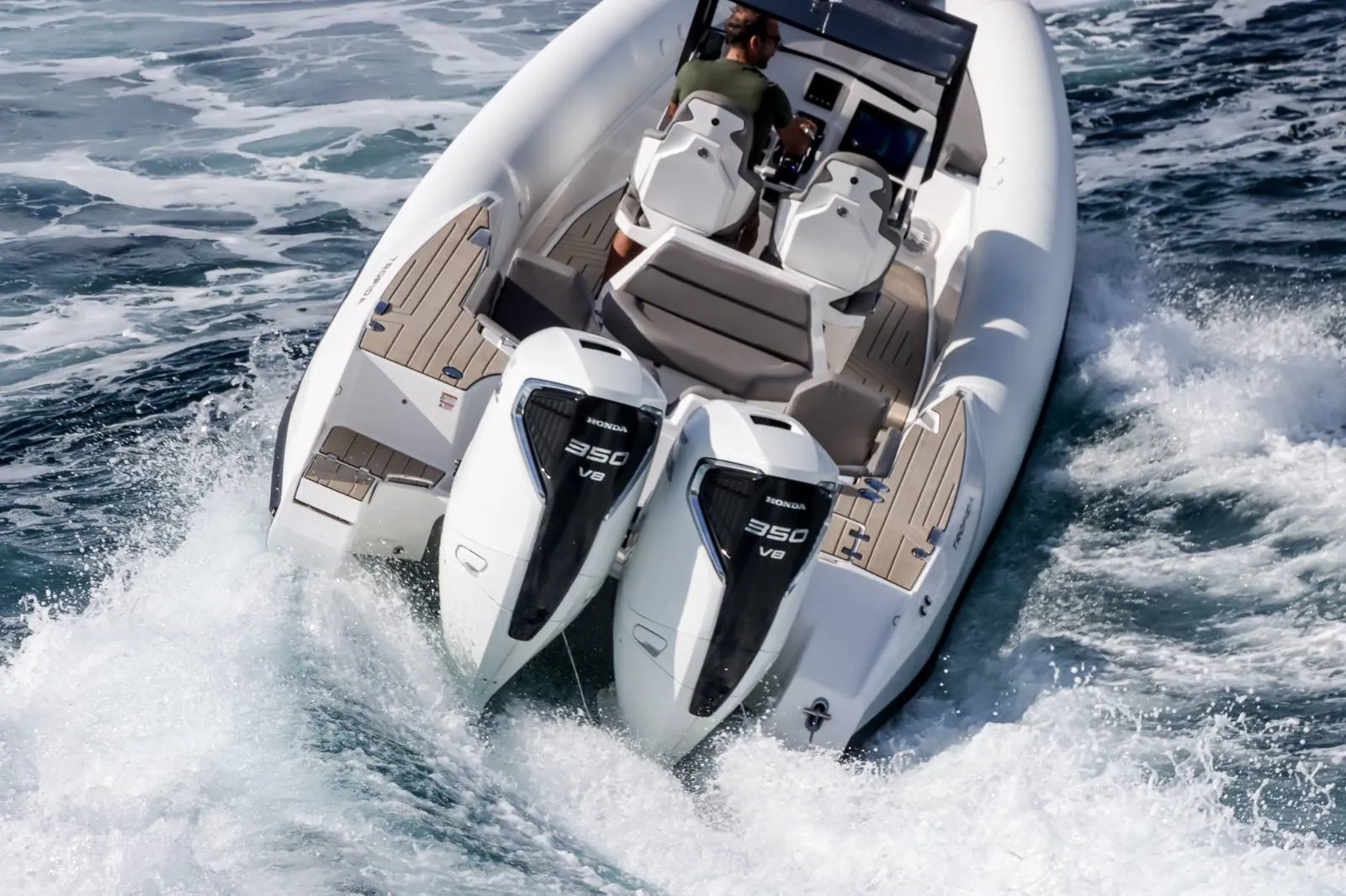 Motorboat Premium — foto dello yacht n. 2