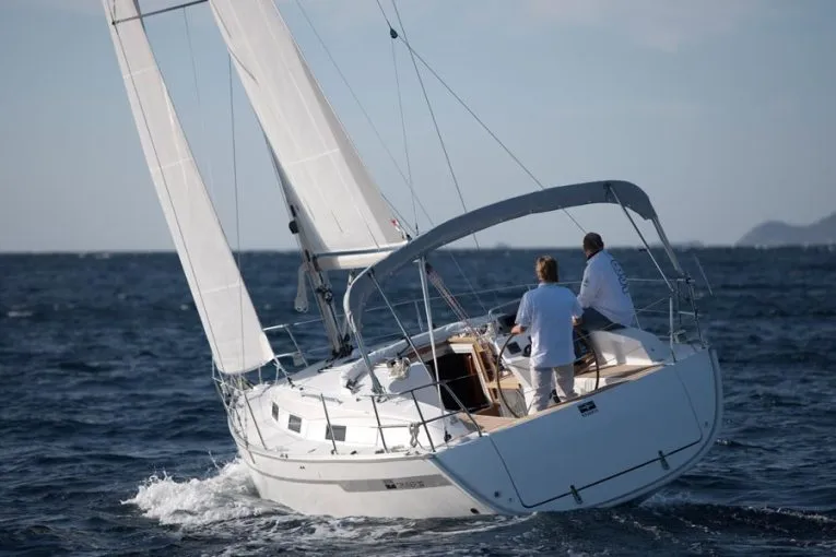 Bavaria 32 Cruiser Star Chiara — фотография яхты 10