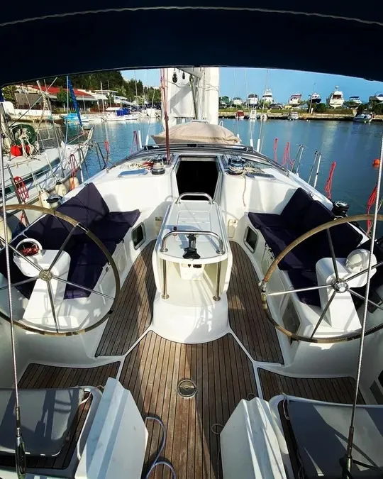 Sun Odyssey 45 Tattoo — yacht photo 2