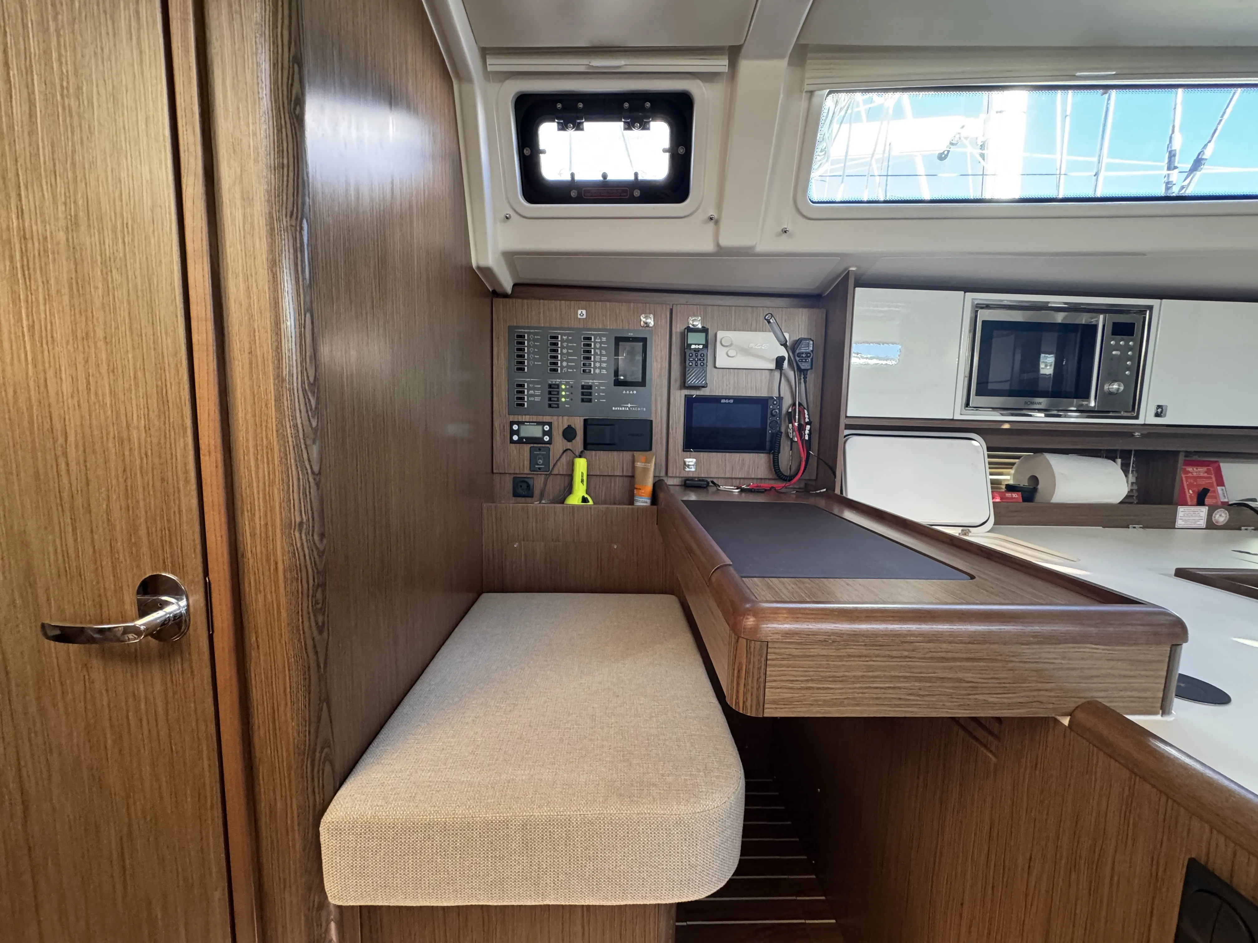 Bavaria 46 Cruiser Sacuri — yacht photo 19