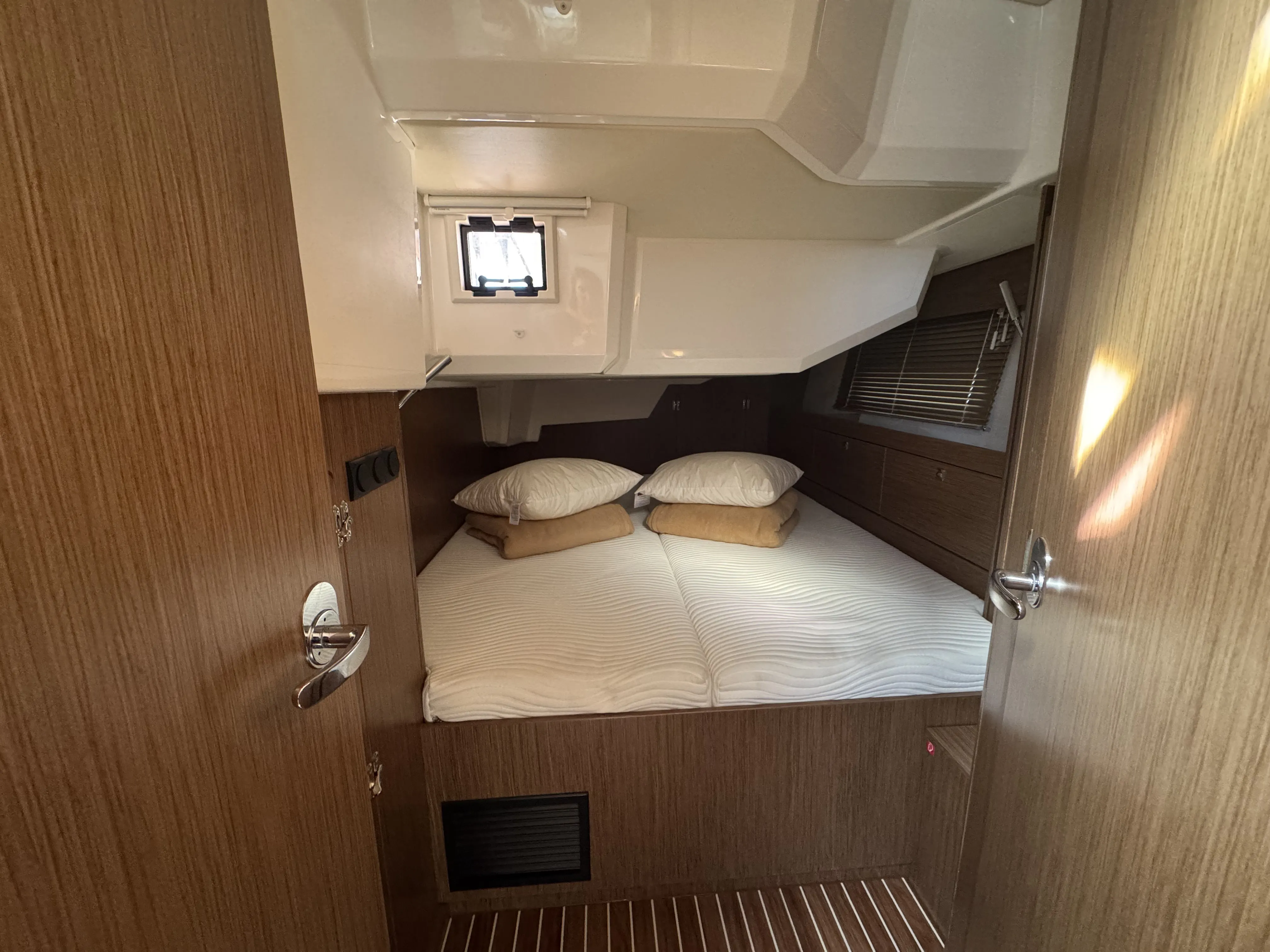 Bavaria 46 Cruiser Sacuri — yacht photo 8