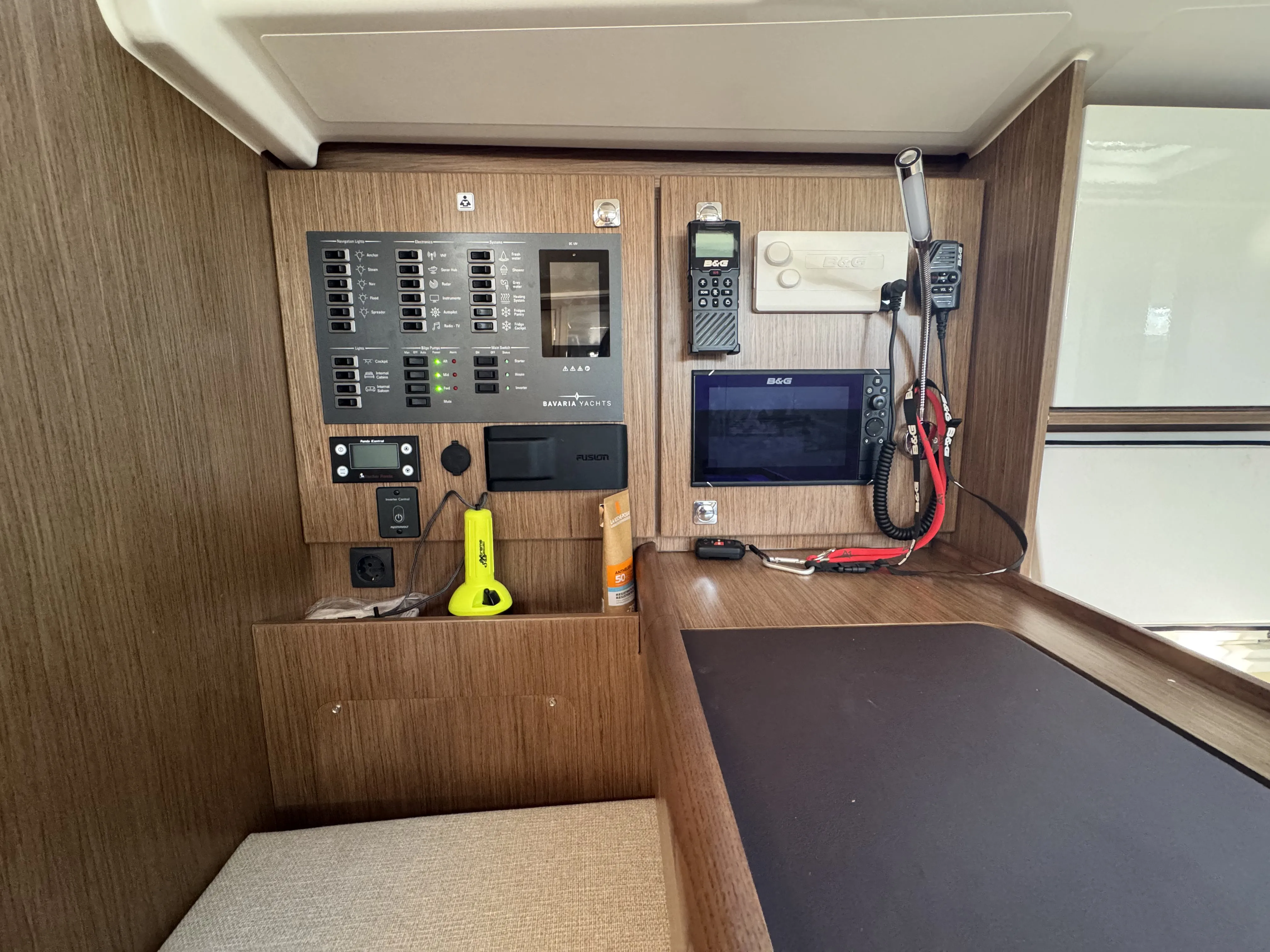 Bavaria 46 Cruiser Sacuri — yacht photo 9