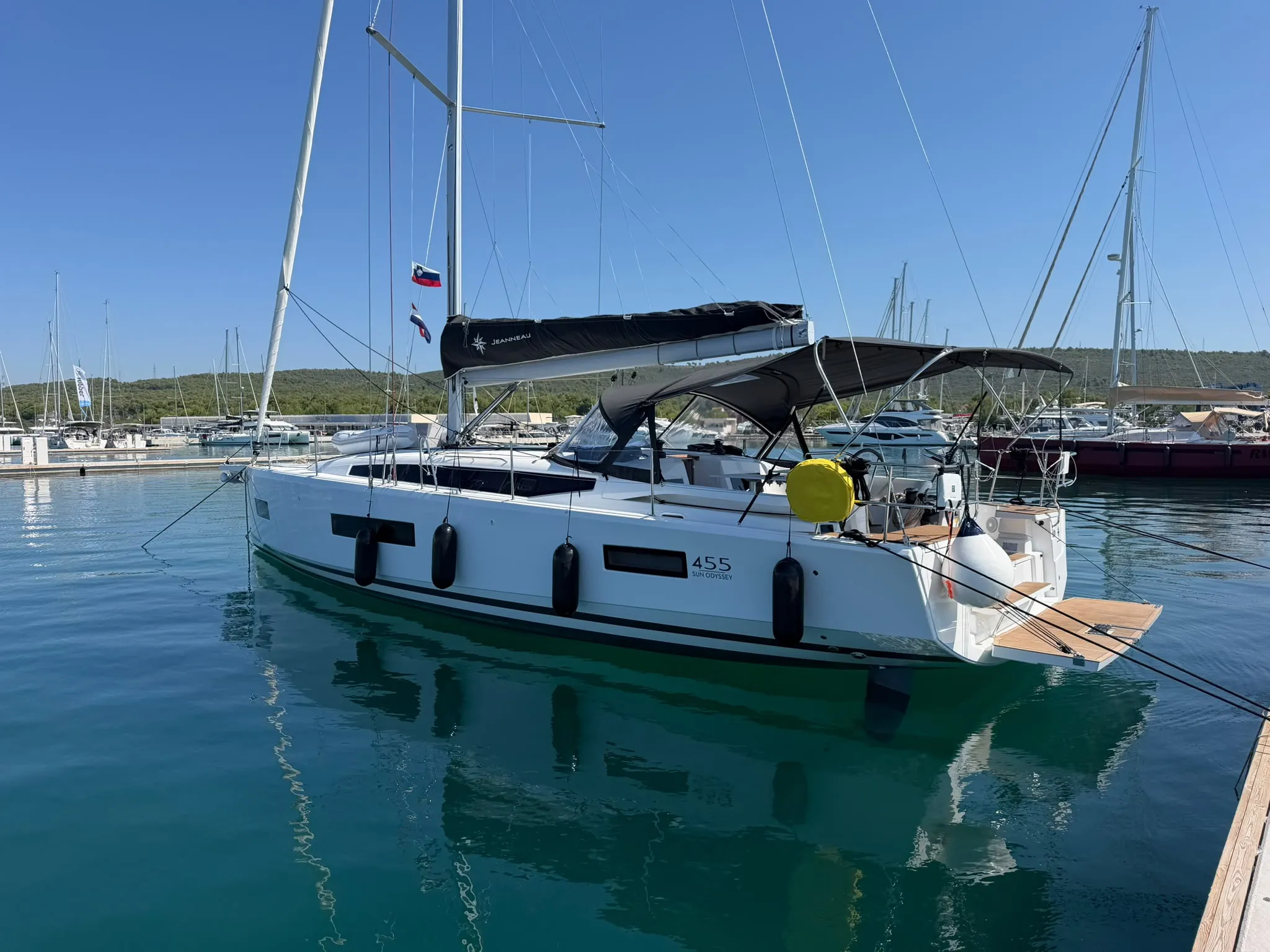 Jeanneau Sun Odyssey 455 MMX — фотография яхты 1