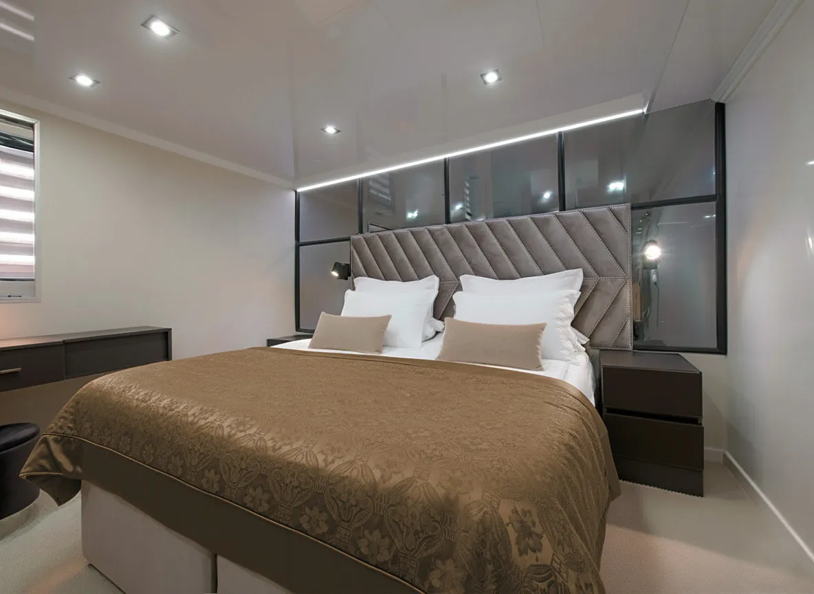 Motoryacht Premier — jahifoto 11