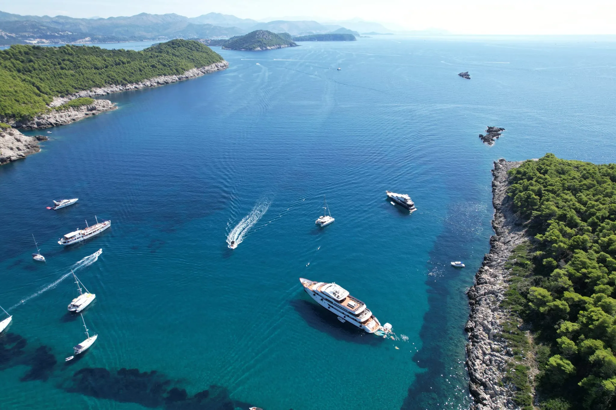 Motoryacht Yolo — yacht photo 4