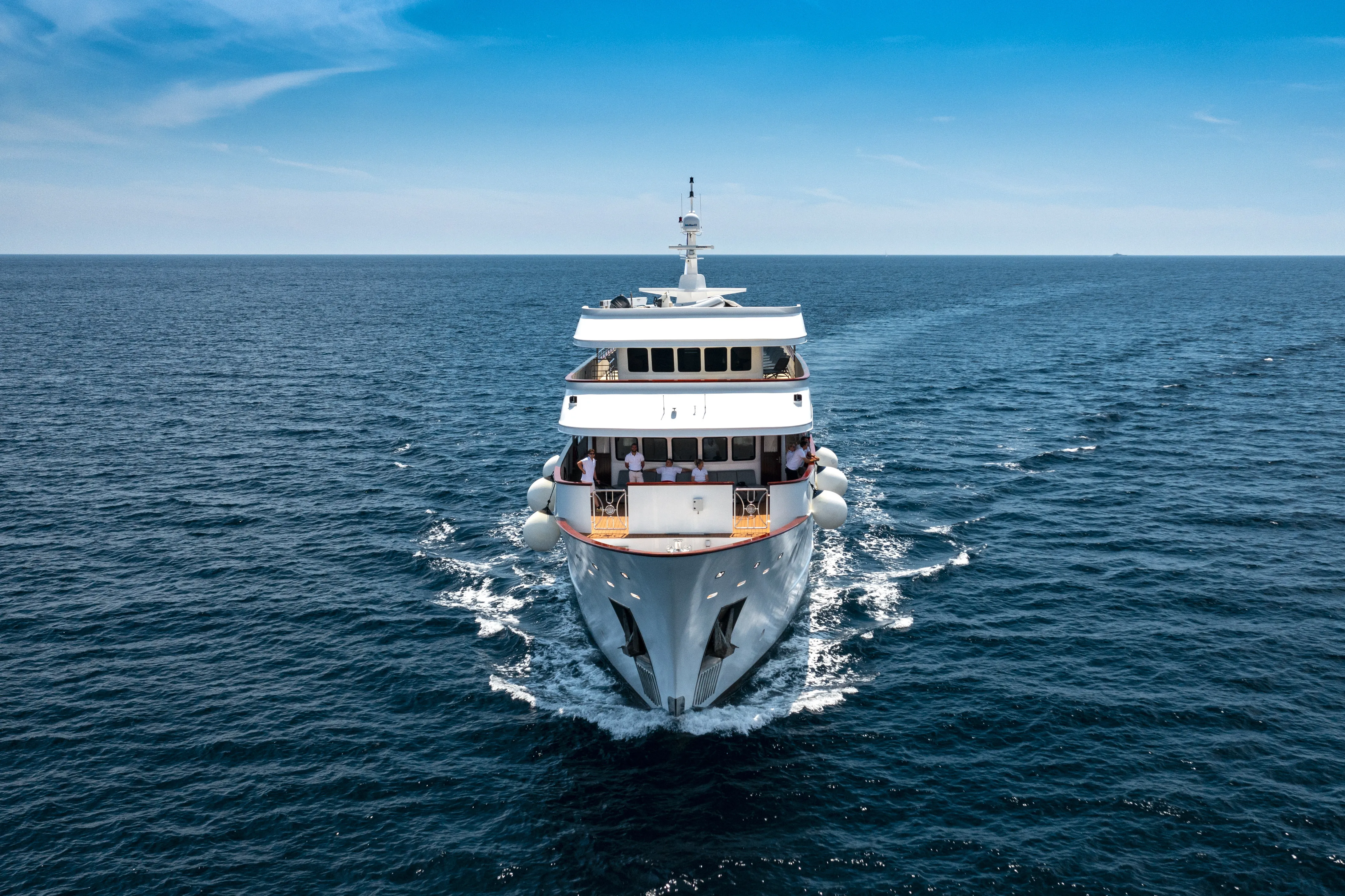 Motoryacht Yolo — yacht photo 24