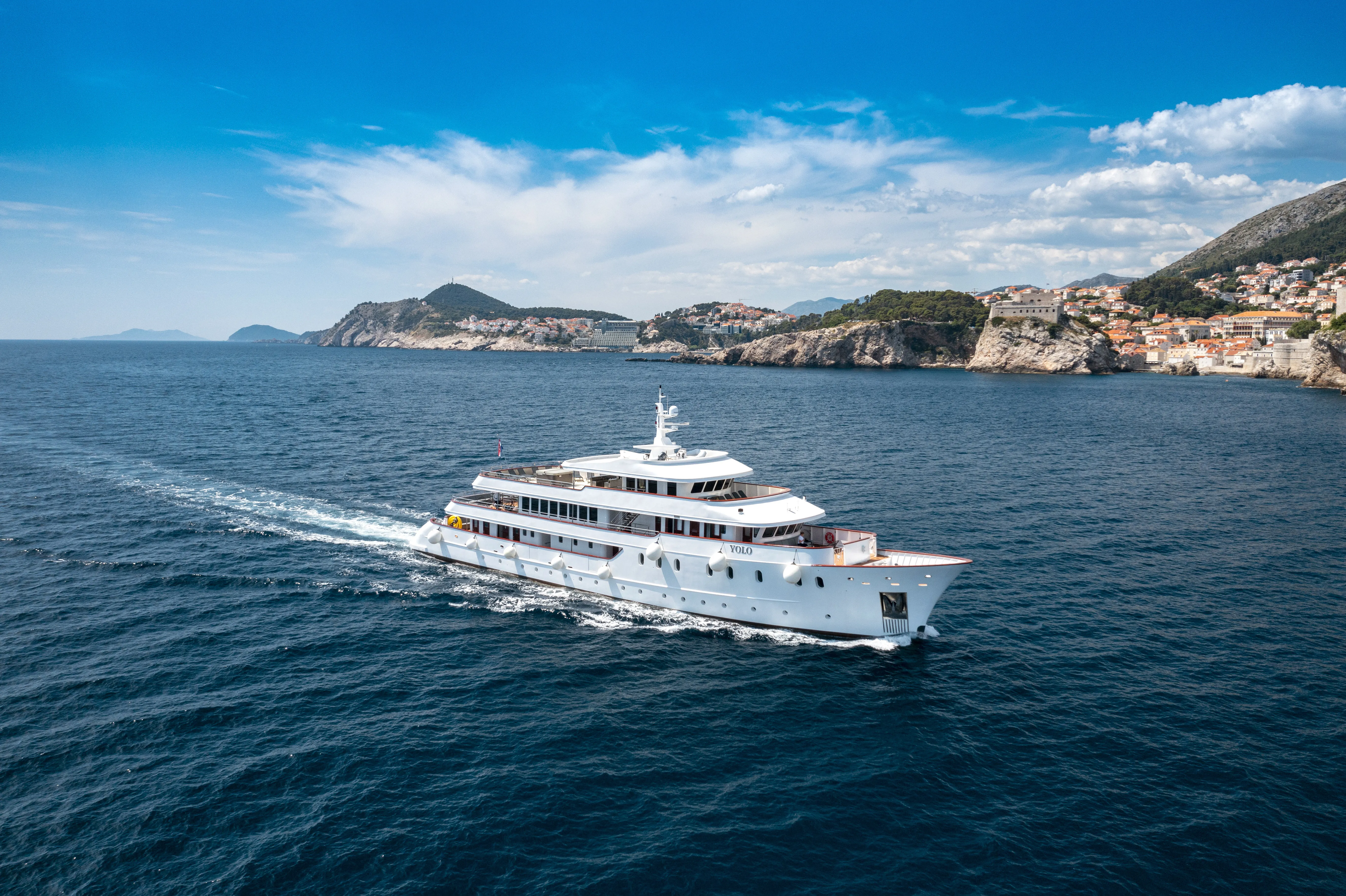Motoryacht Yolo — yacht photo 34