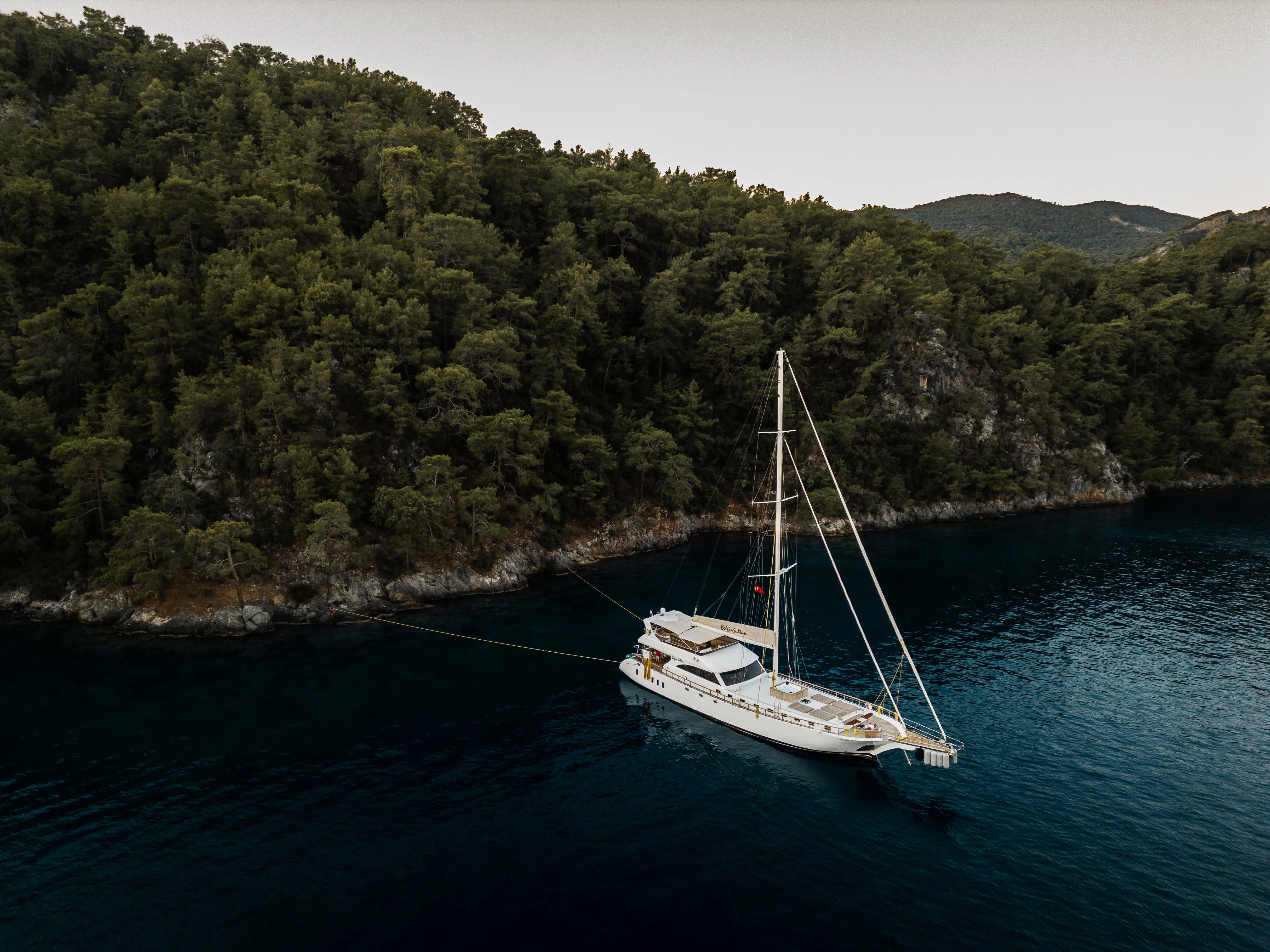 Motoryacht Belgin Sultan — yacht photo 9
