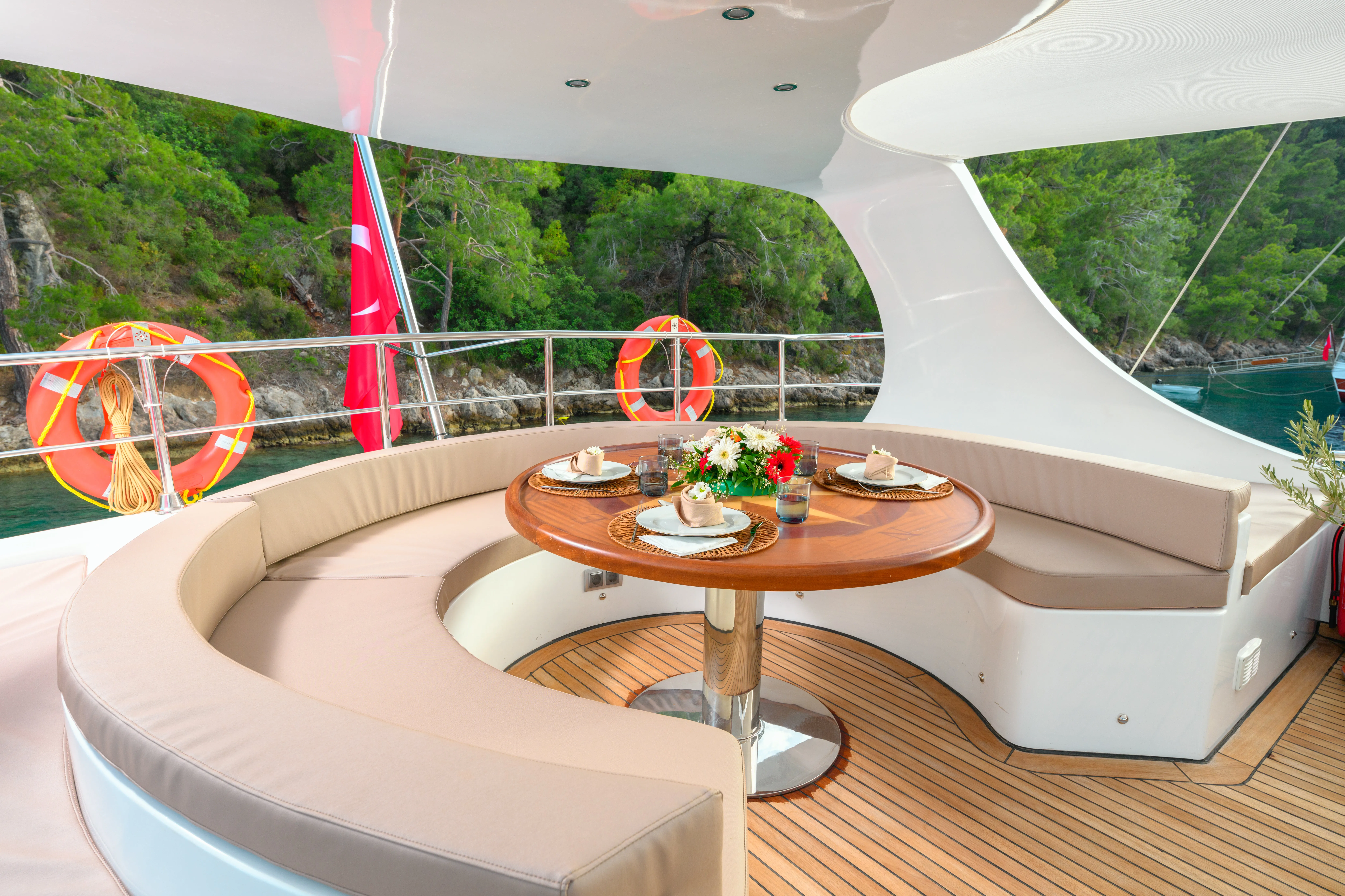 Motoryacht Belgin Sultan — yacht photo 3