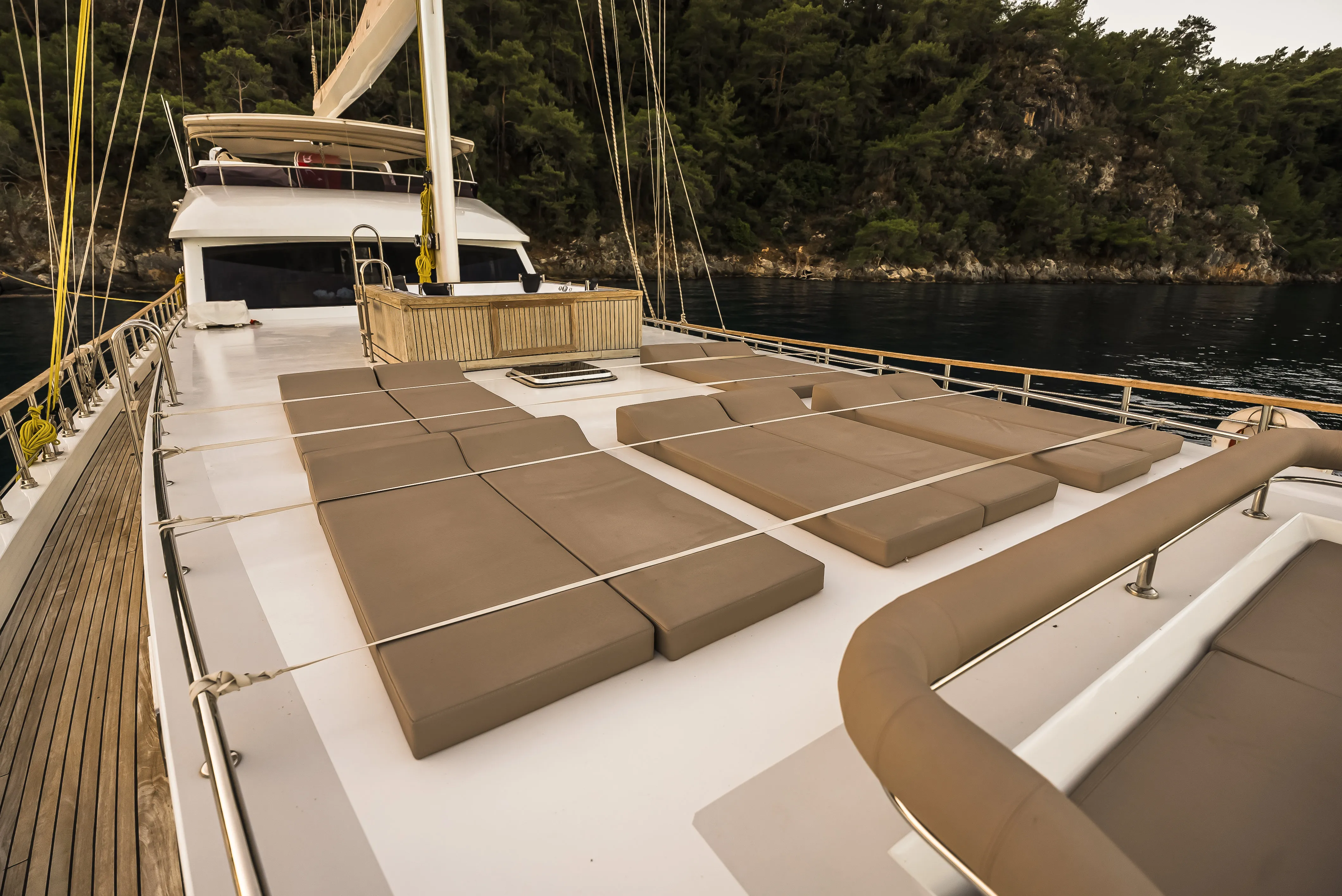Motoryacht Belgin Sultan — yacht photo 36
