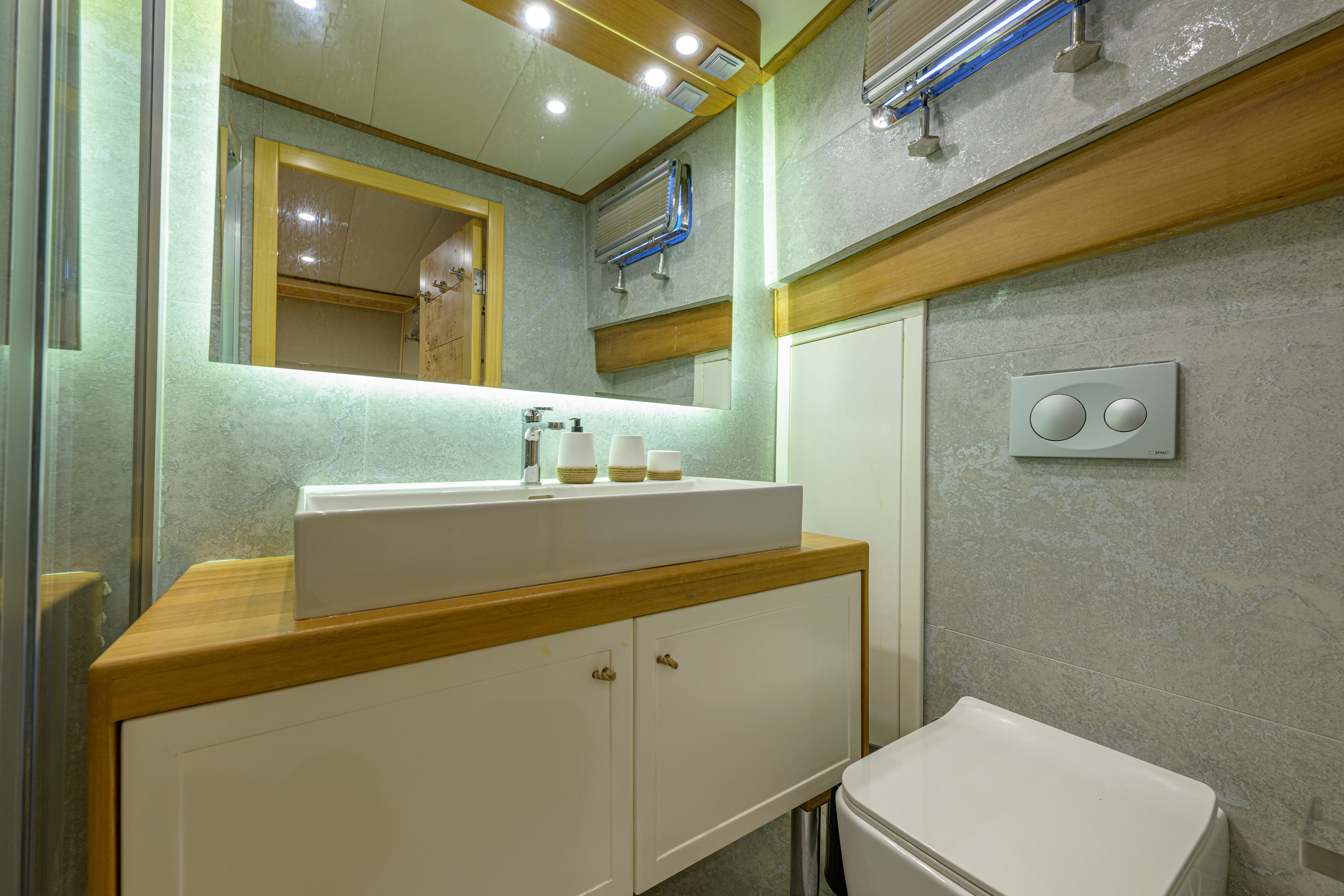 Motoryacht Belgin Sultan — yacht photo 6