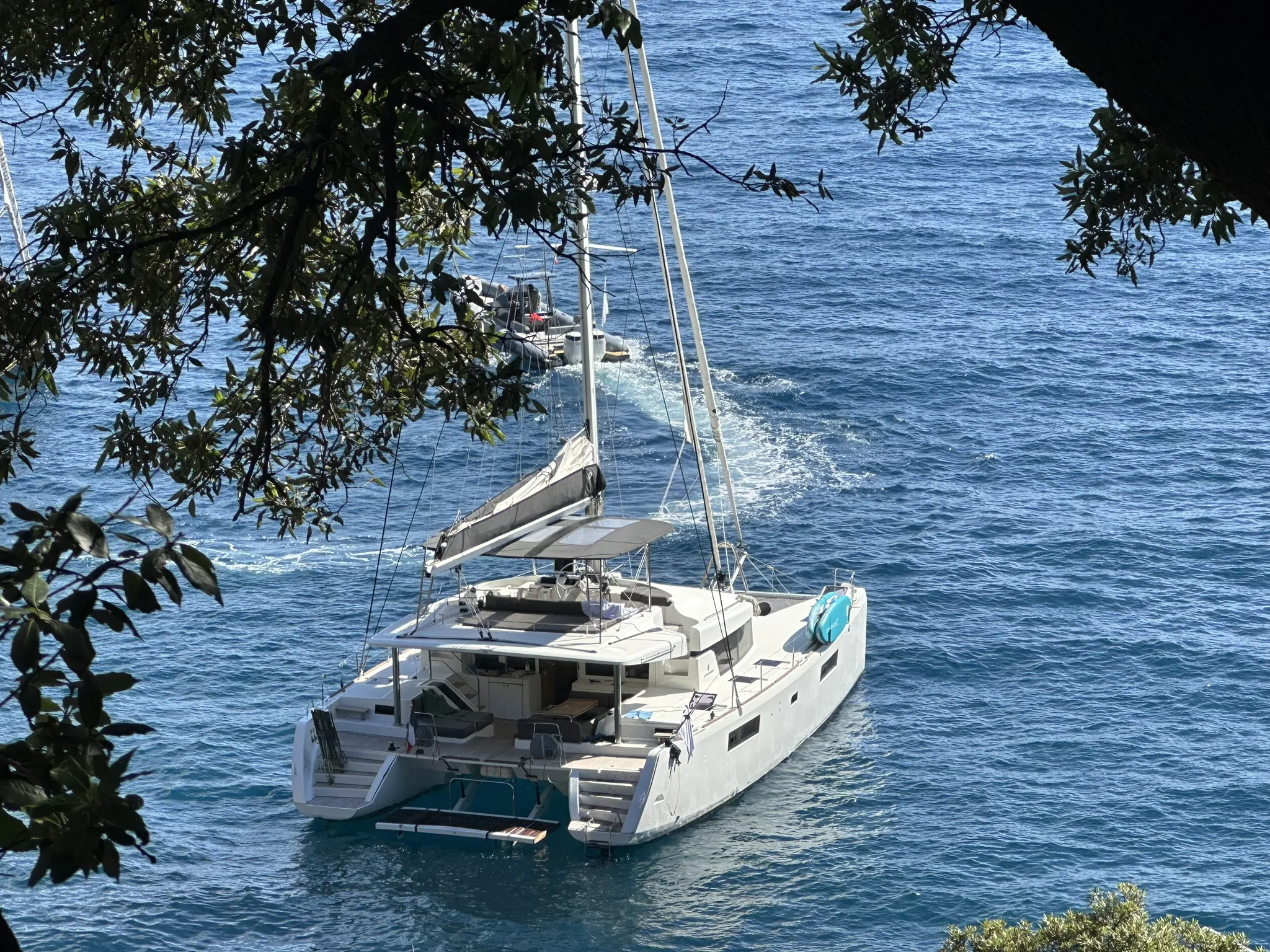 Lagoon 52F Largo Winch — фотография яхты 2