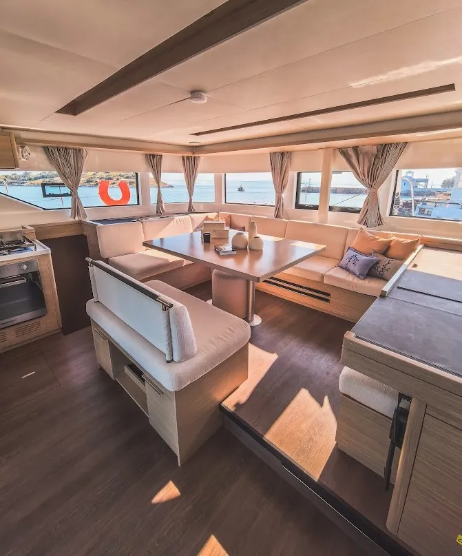 Lagoon 51 Alpha - Skippered — fotografia jachty 2
