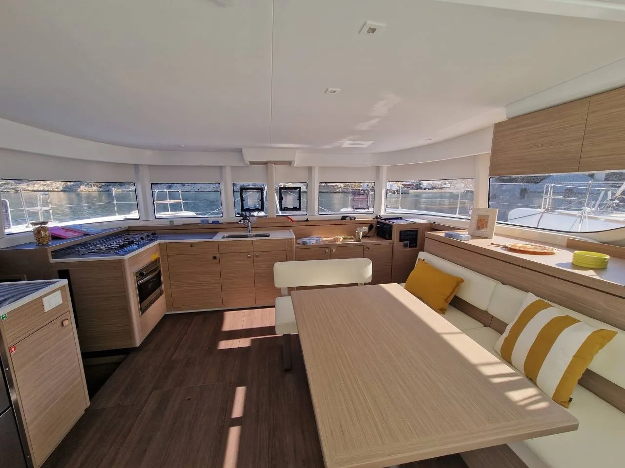Lagoon 43 TY-Casa — foto dello yacht n. 11