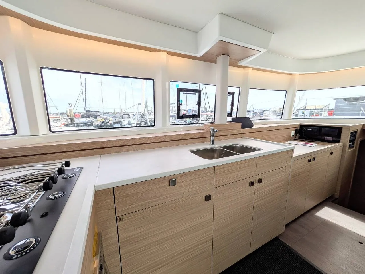 Lagoon 43 TY-Casa — foto dello yacht n. 5