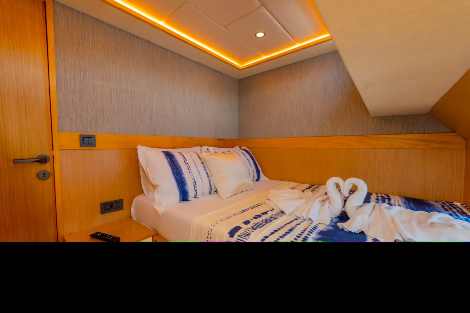 Motoryacht Kaan Bey — yacht photo 2