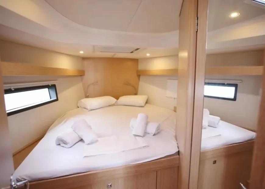 Bavaria C42 OKTANA — фотография яхты 14